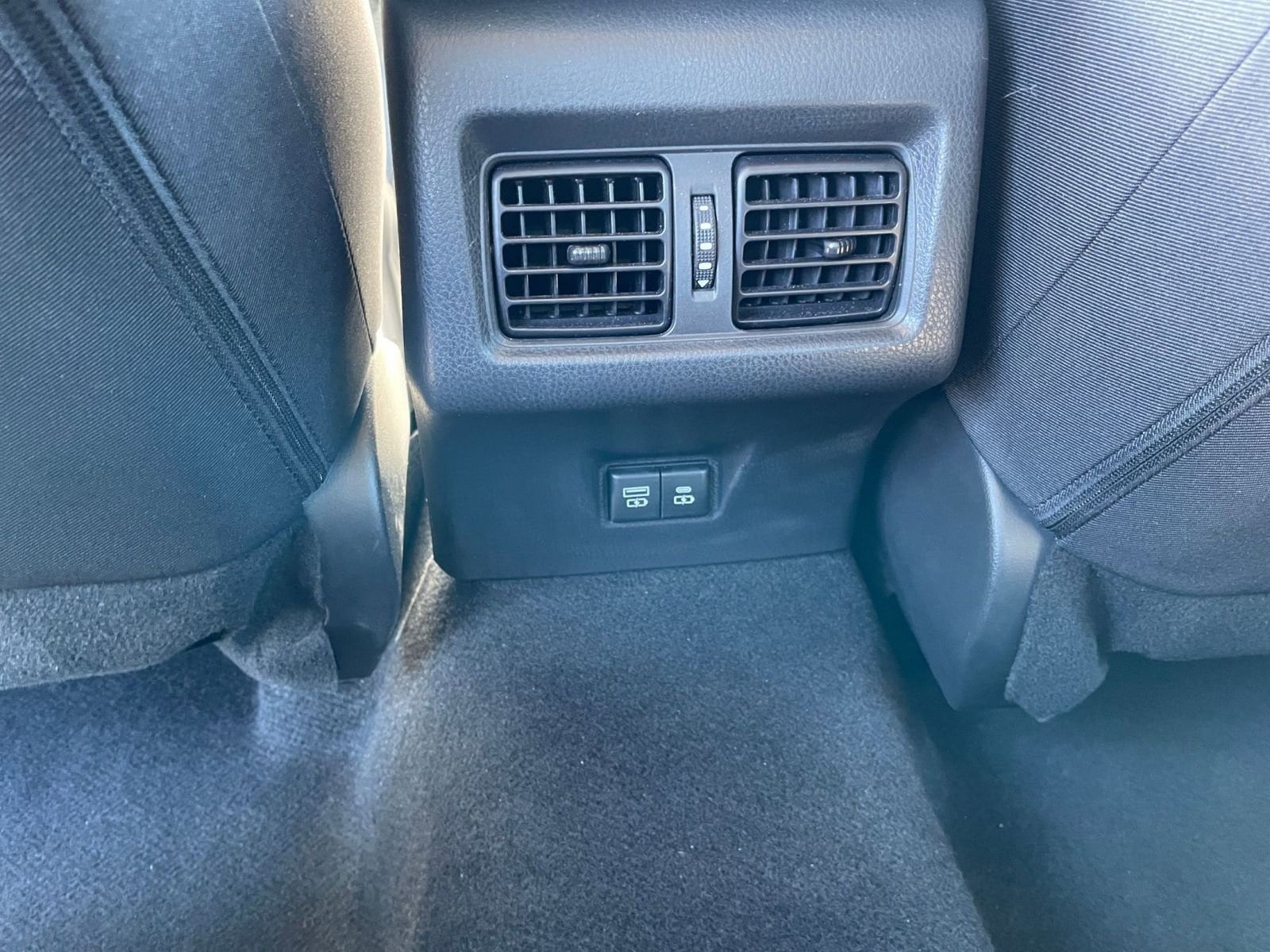 Thumbnail: 2025 Toyota Camry - 23