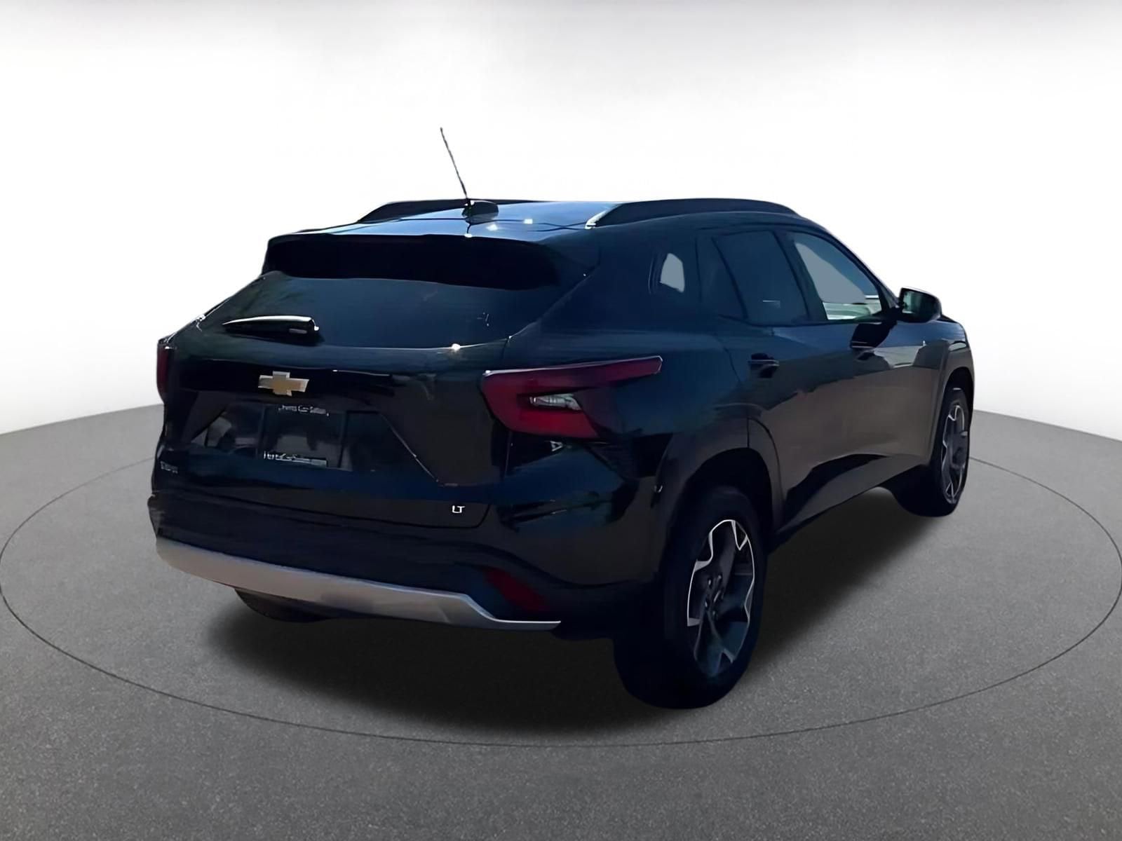 Thumbnail: 2025 Chevrolet Trax - 12