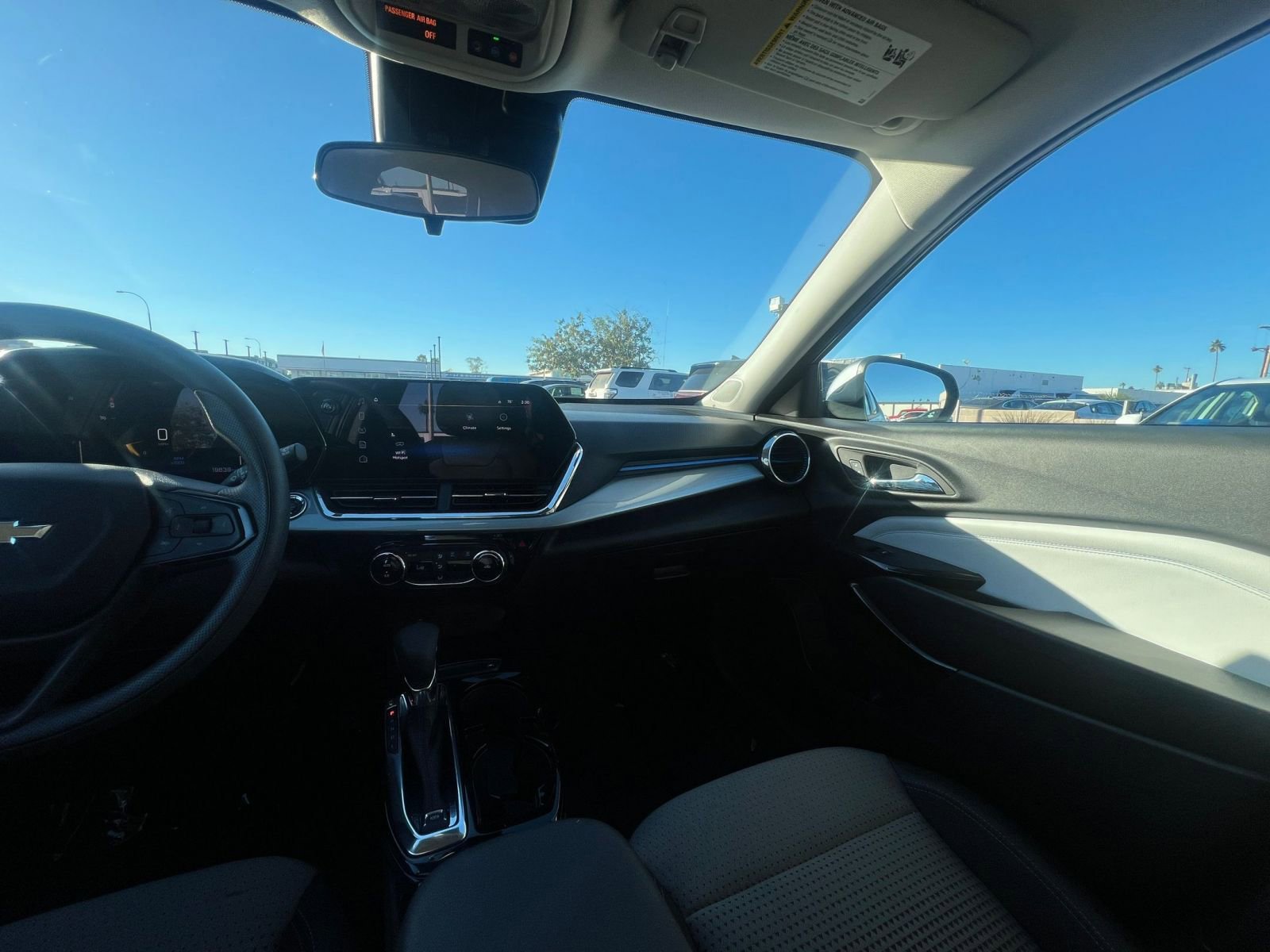 Thumbnail: 2025 Chevrolet Trax - 35