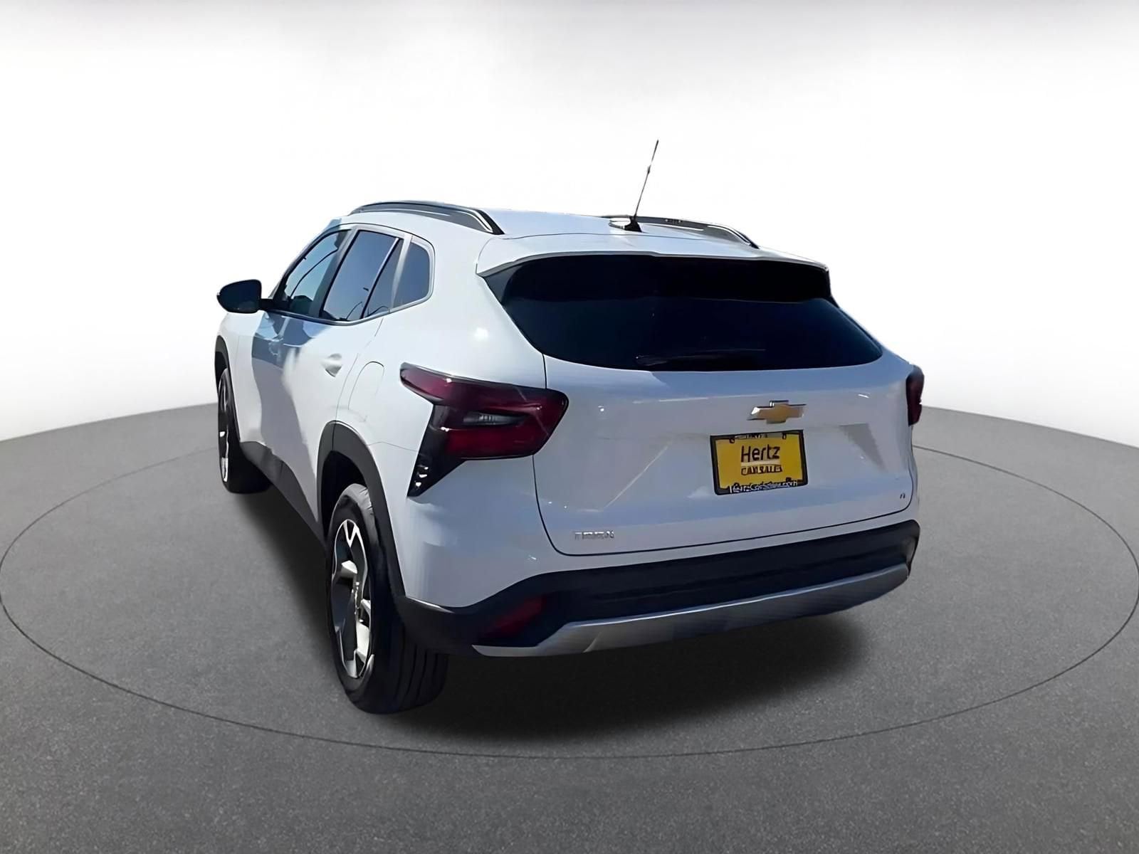 Thumbnail: 2025 Chevrolet Trax - 11