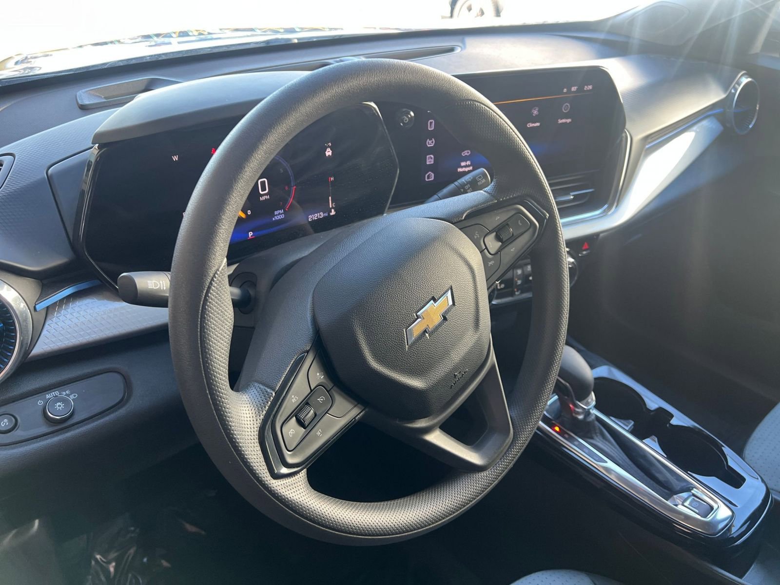 Thumbnail: 2025 Chevrolet Trax - 28