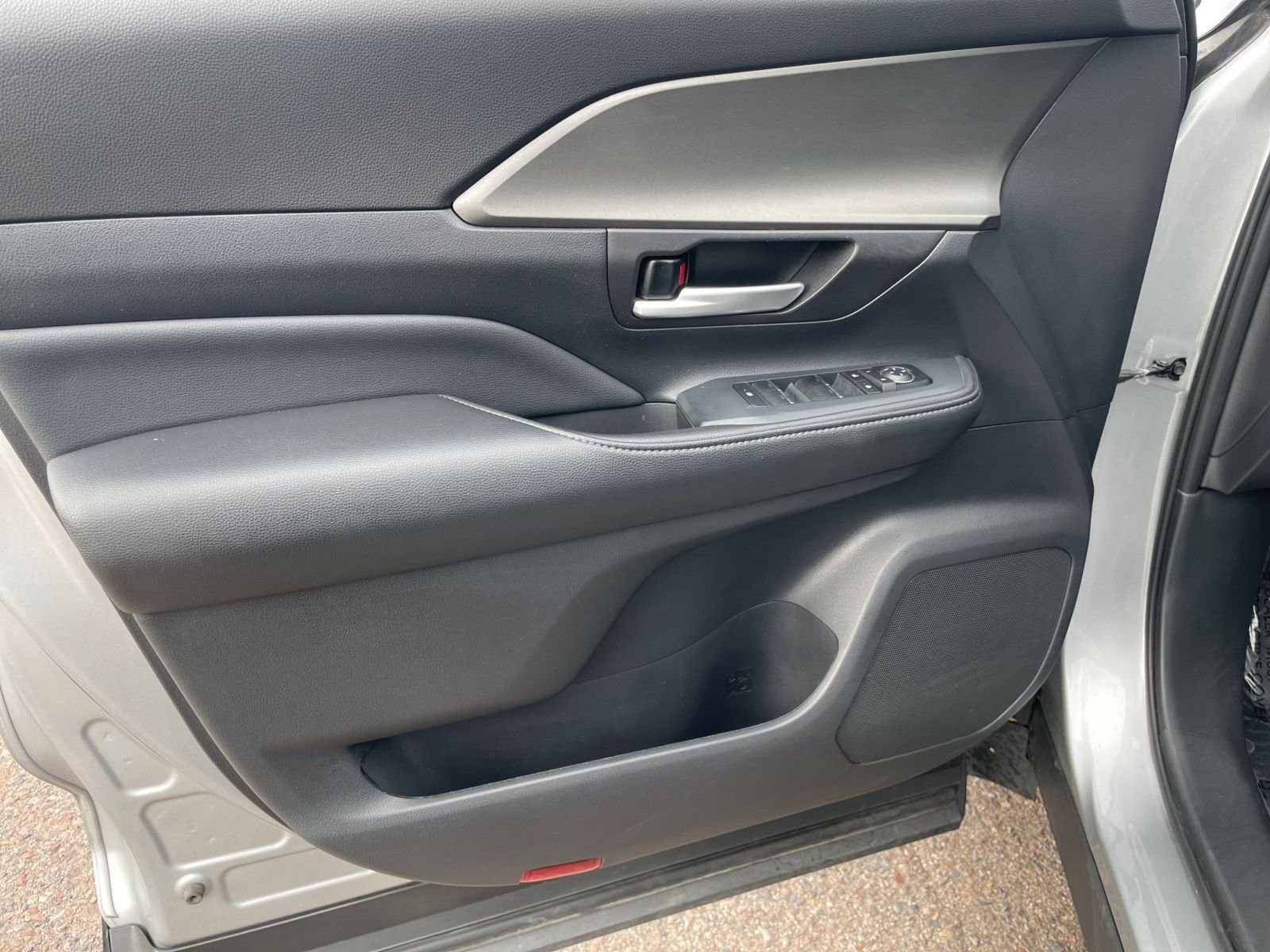 Thumbnail: 2025 Toyota Grand Highlander - 18