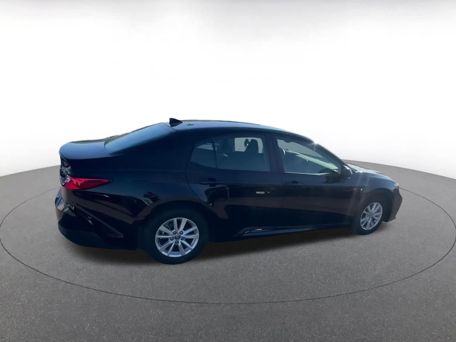 Thumbnail: 2025 Toyota Camry - 15