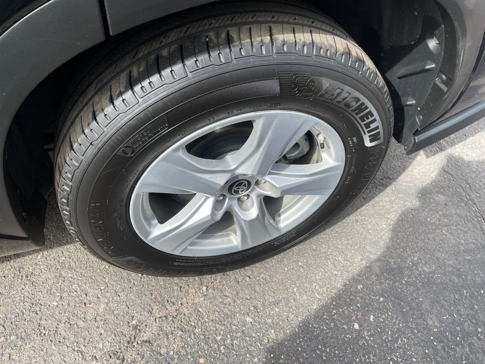 Thumbnail: 2025 Toyota Highlander - 32