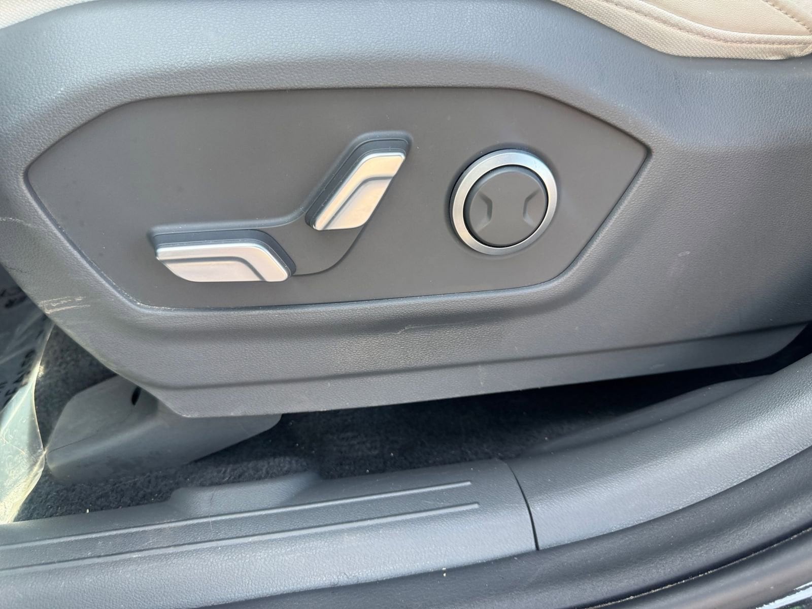 Thumbnail: 2025 Hyundai Santa Fe - 23