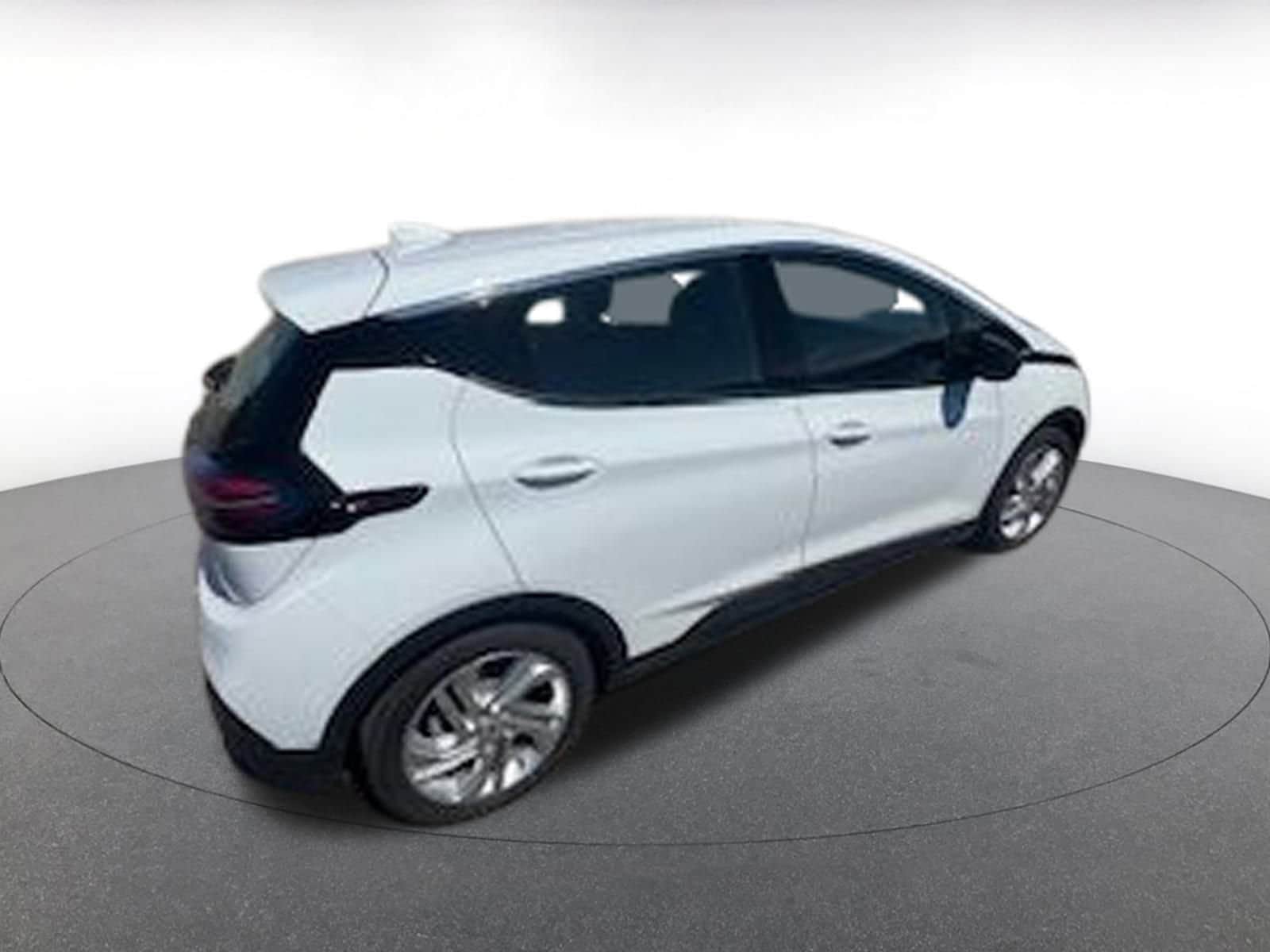 Thumbnail: 2023 Chevrolet Bolt EV - 6