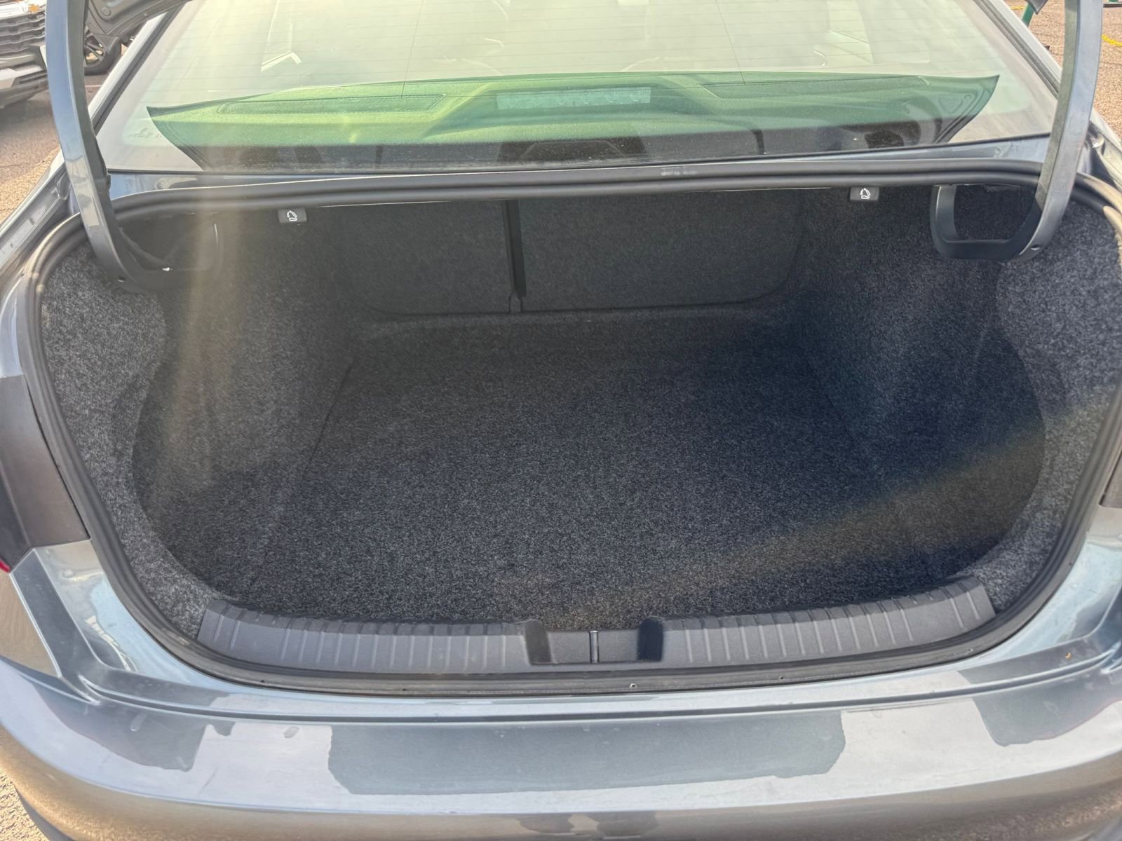 Thumbnail: 2025 Volkswagen Jetta - 30