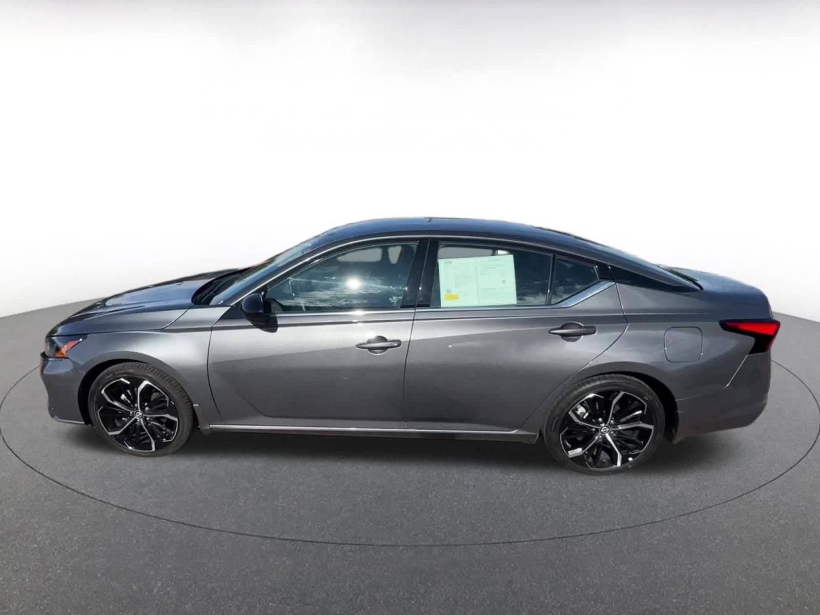 Thumbnail: 2025 Nissan Altima - 8