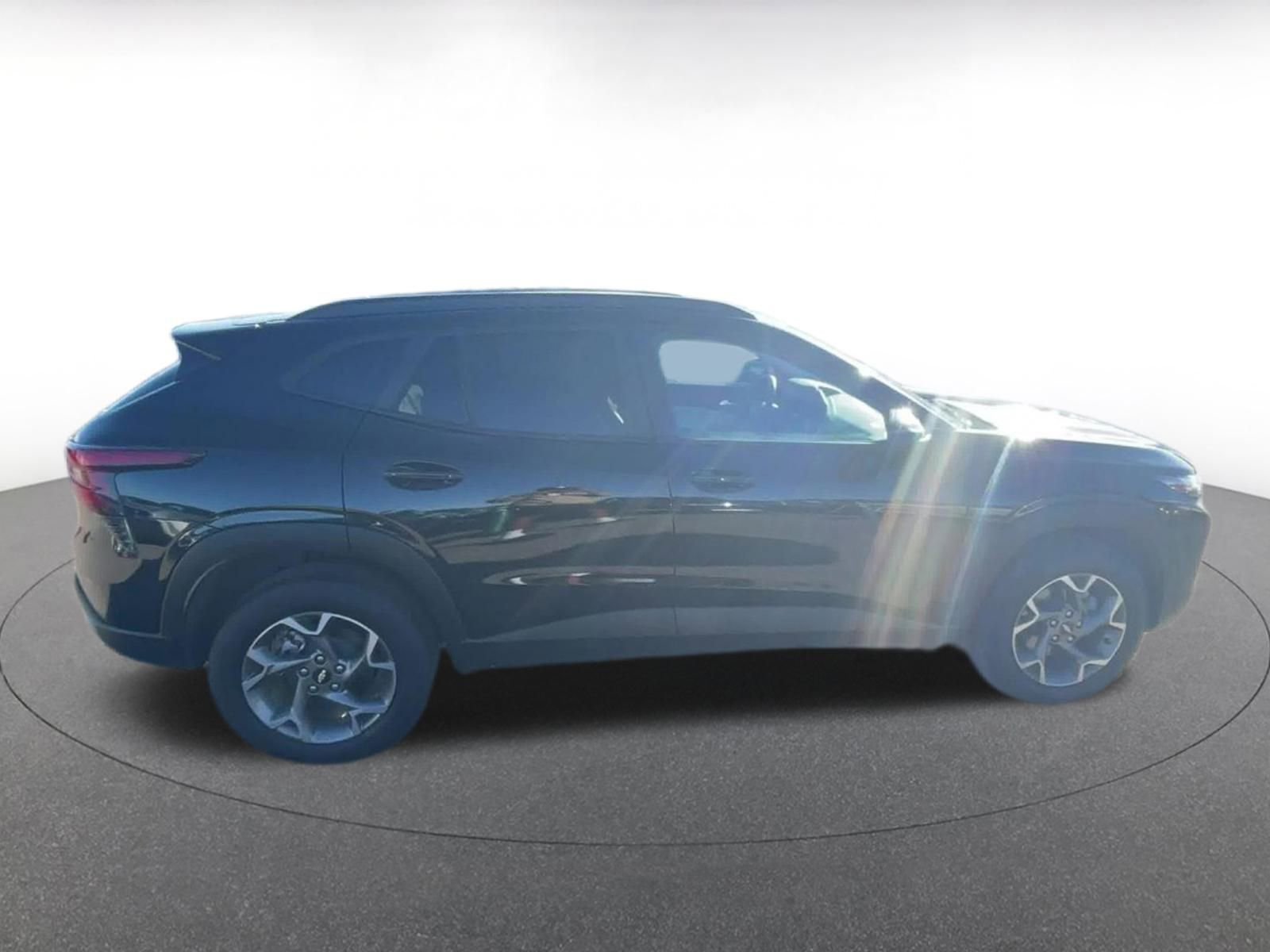 Thumbnail: 2025 Chevrolet Trax - 16
