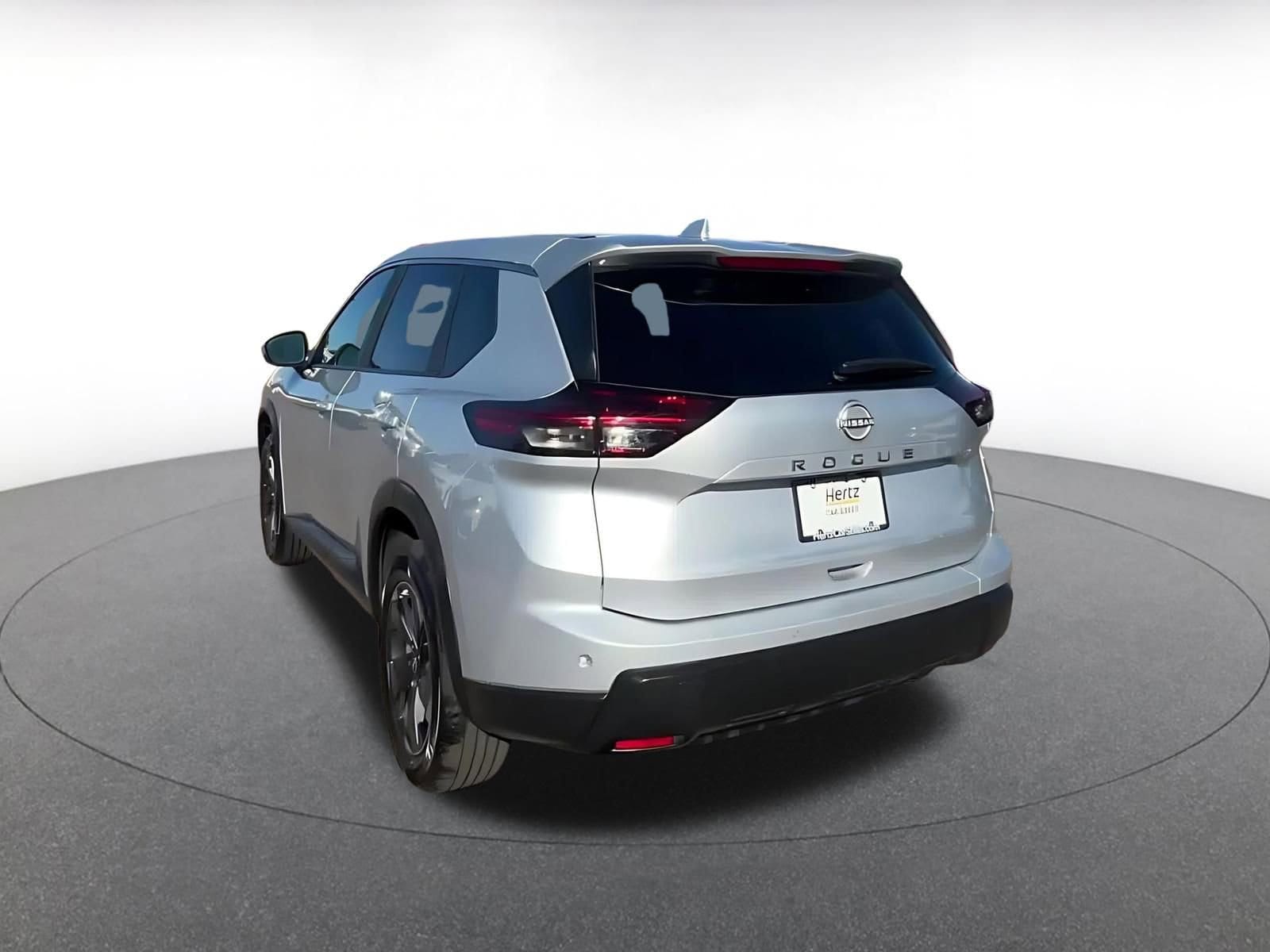 Thumbnail: 2025 Nissan Rogue - 11