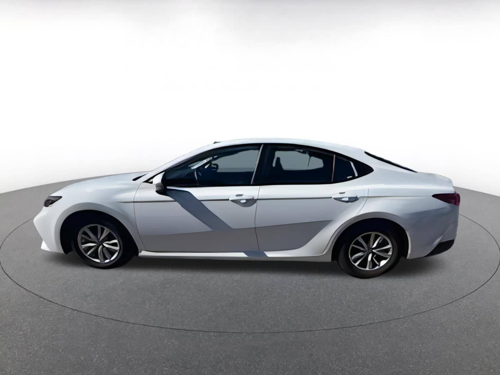 Thumbnail: 2025 Toyota Camry - 3