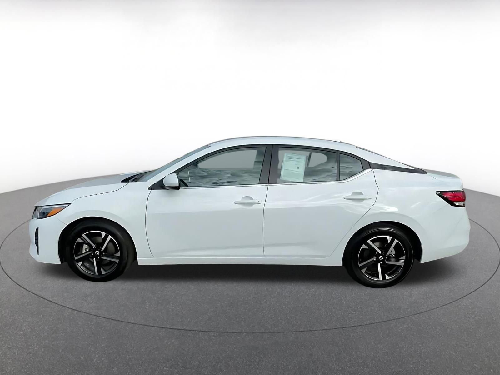 Thumbnail: 2024 Nissan Sentra - 9