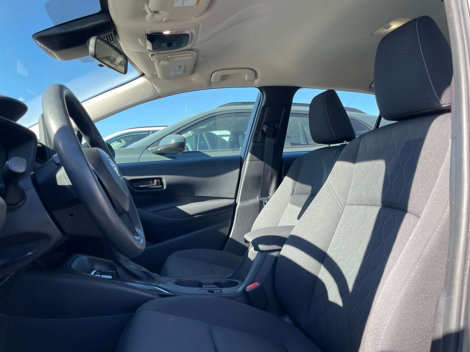 Thumbnail: 2025 Toyota Corolla - 25