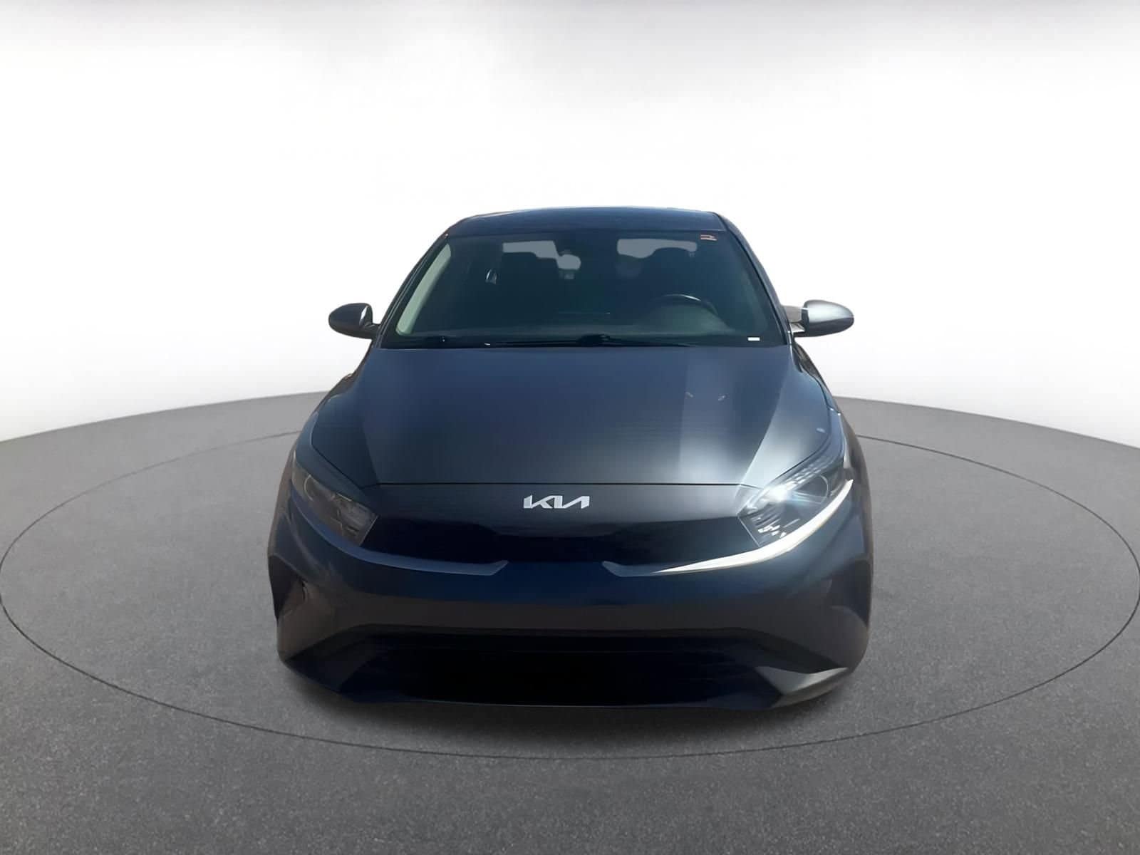 Thumbnail: 2024 Kia Forte - 4