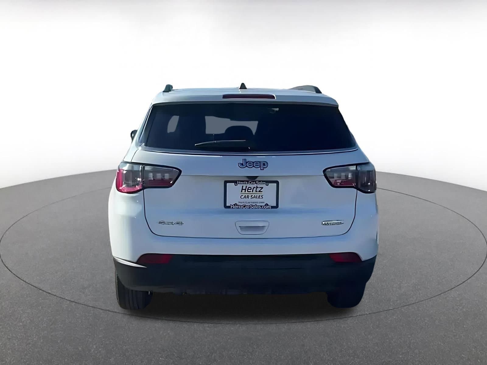 Thumbnail: 2023 Jeep Compass - 12