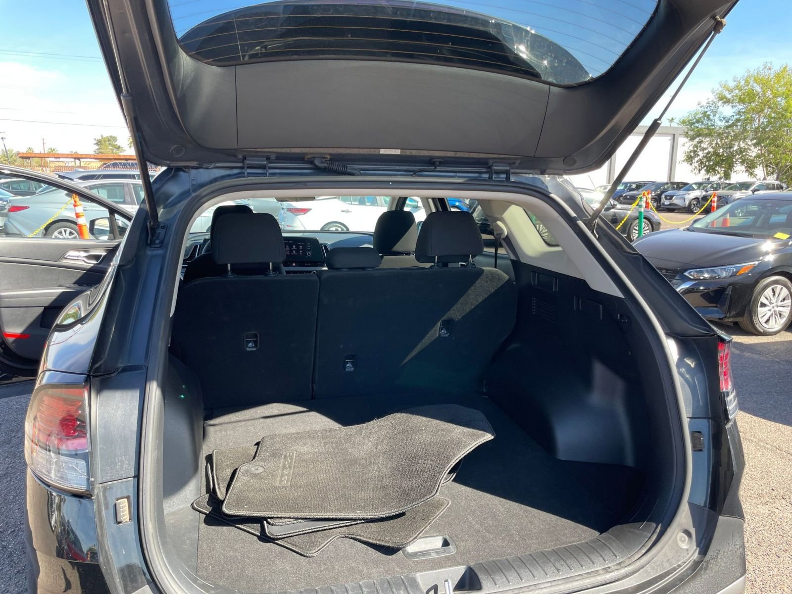 Thumbnail: 2025 Kia Sportage - 30