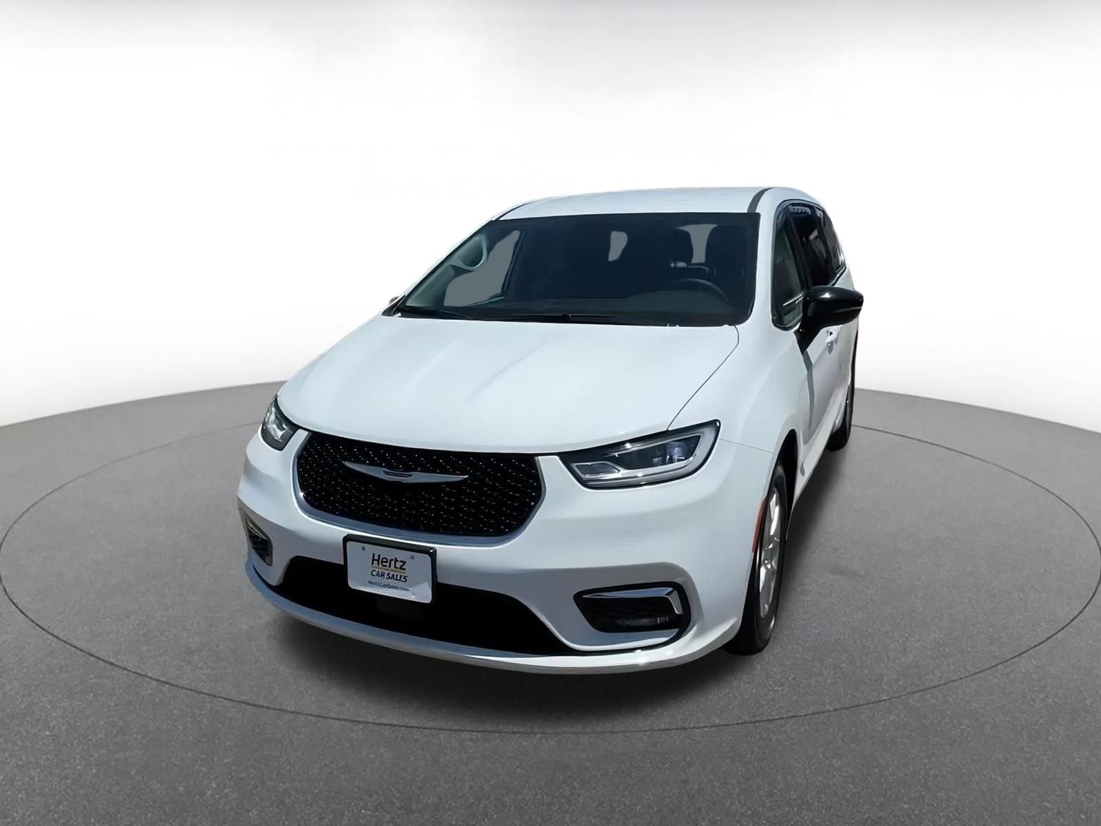 2024 Chrysler Pacifica Touring L 6