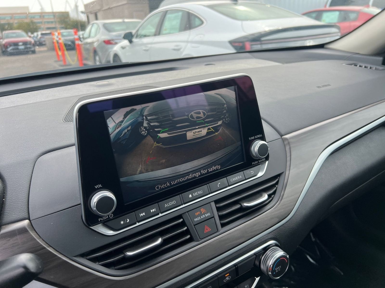 Thumbnail: 2025 Nissan Altima - 24