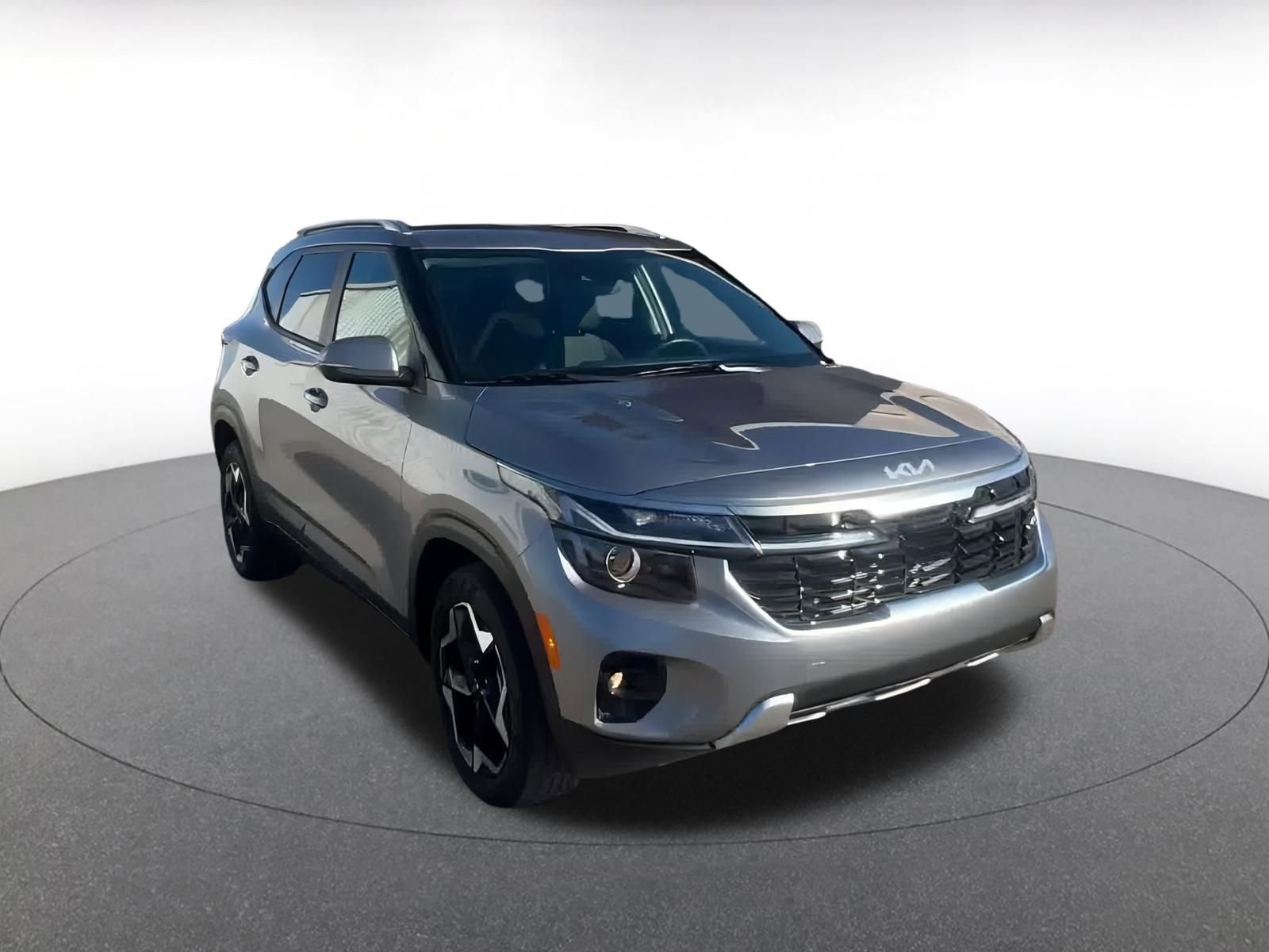 Thumbnail: 2025 Kia Seltos - 3