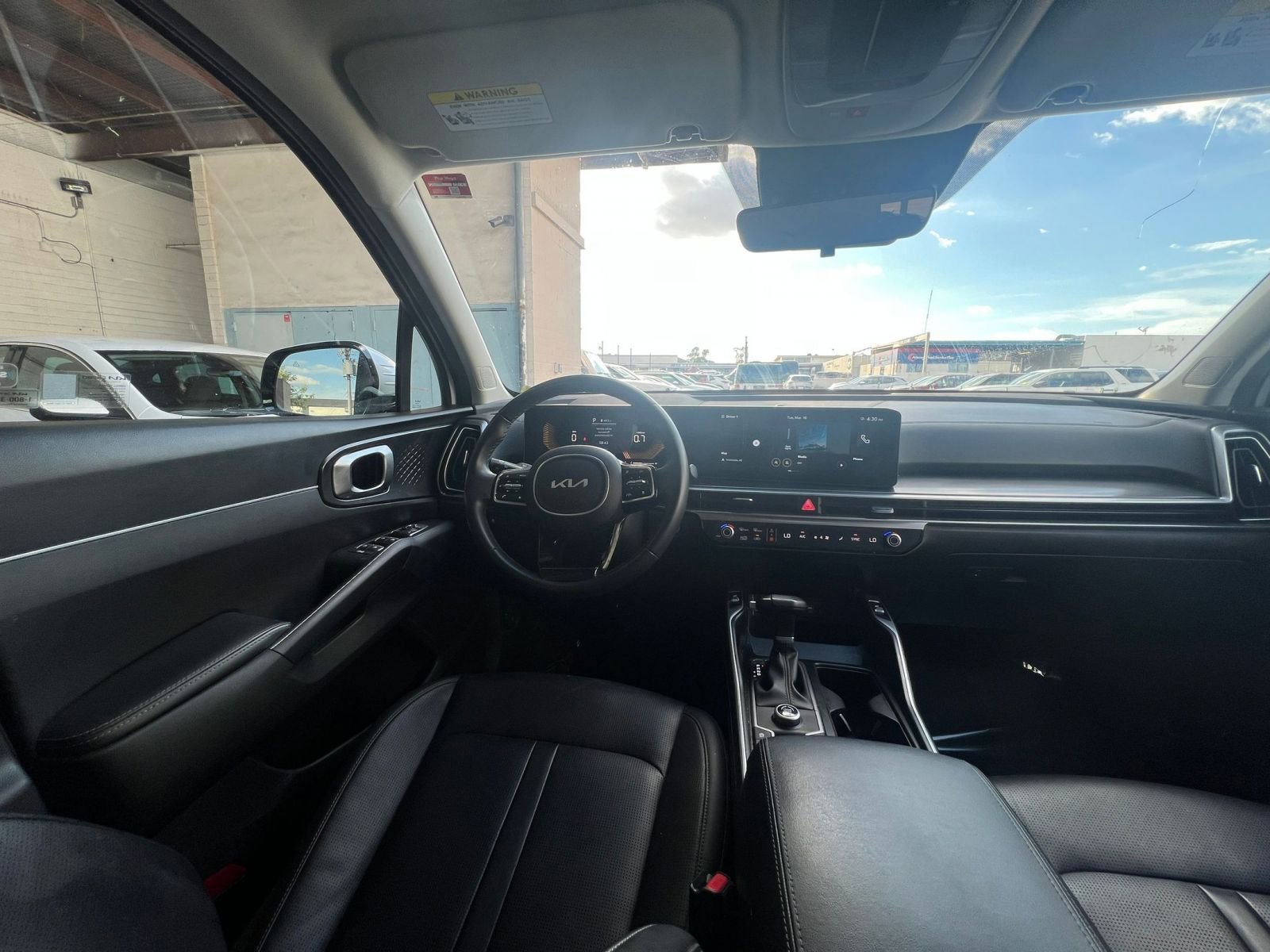 Thumbnail: 2024 Kia Sorento - 34