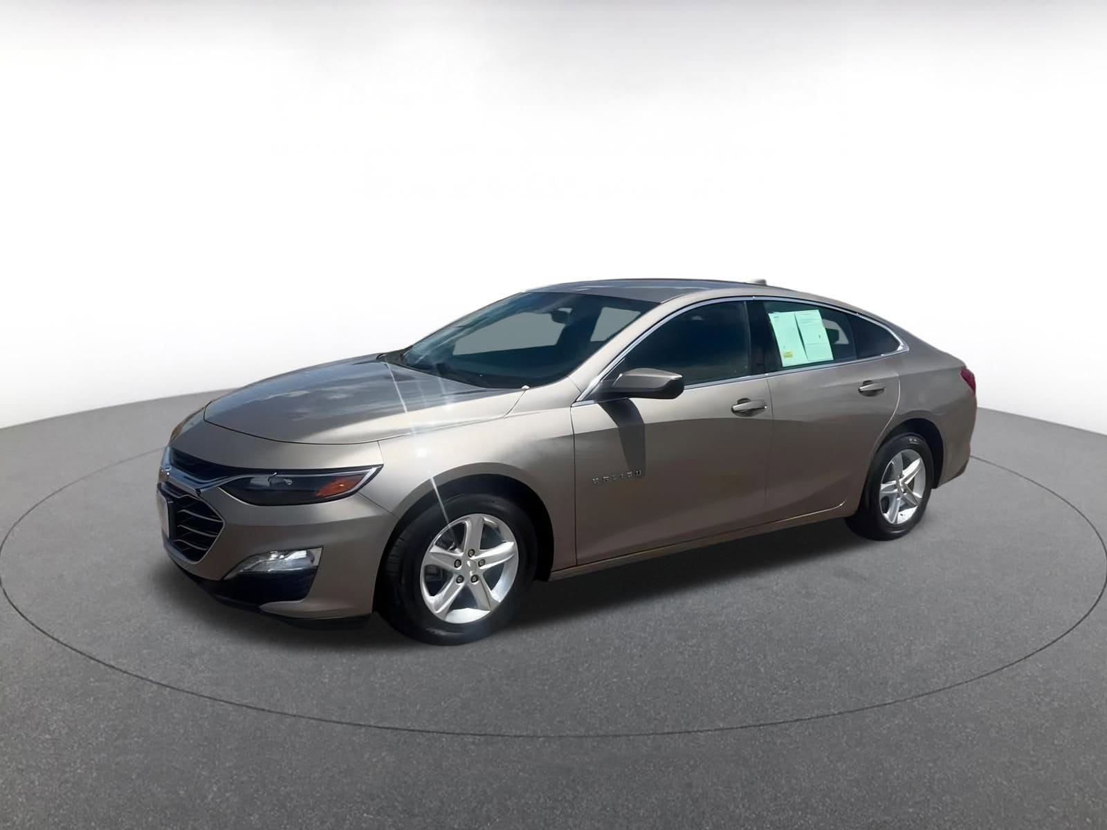 Thumbnail: 2023 Chevrolet Malibu - 8