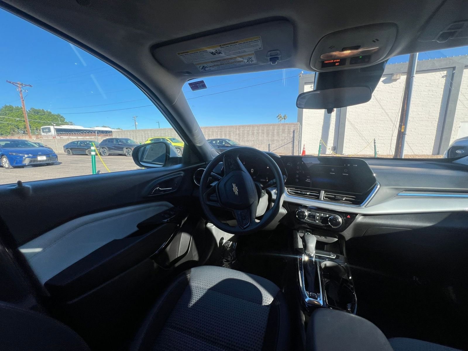 Thumbnail: 2025 Chevrolet Trax - 34