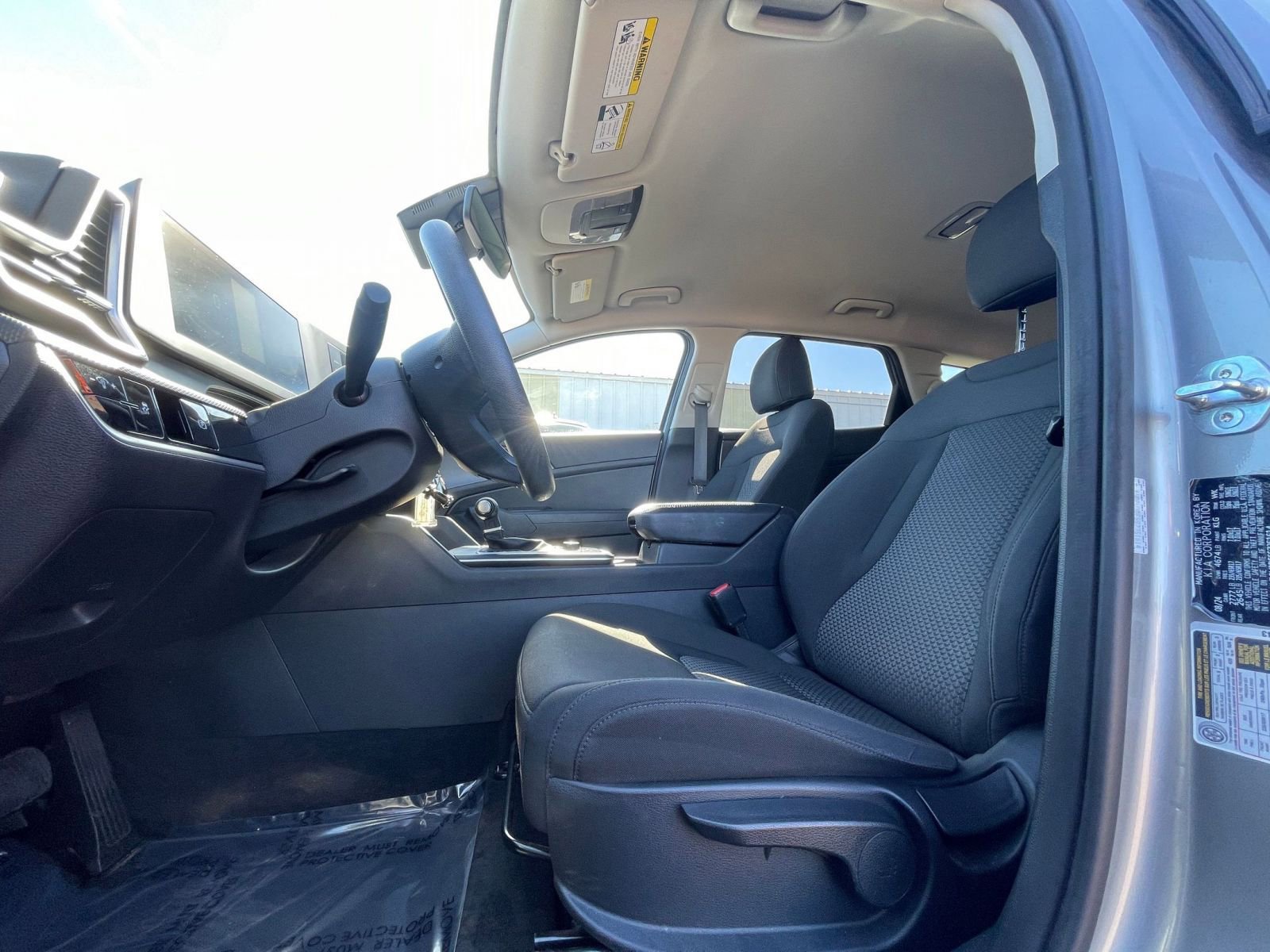 Thumbnail: 2025 Kia Sportage - 25