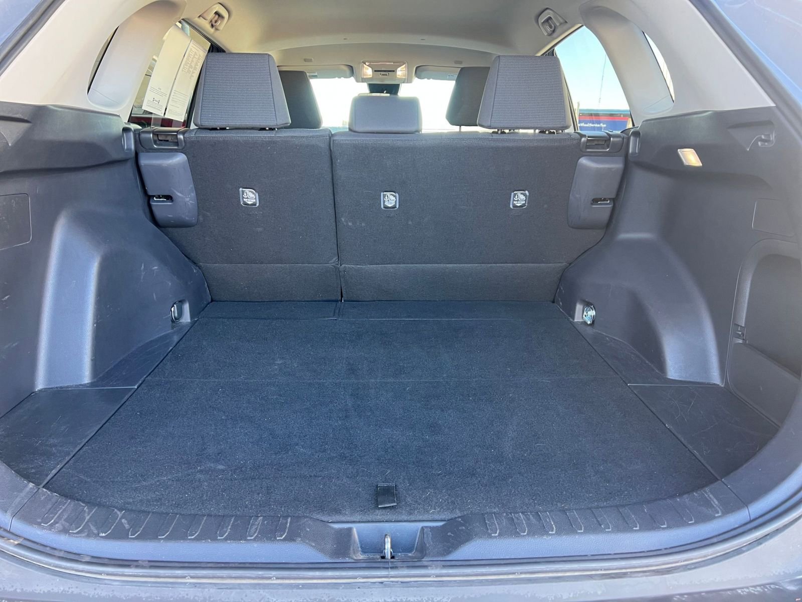 Thumbnail: 2025 Toyota RAV4 - 31