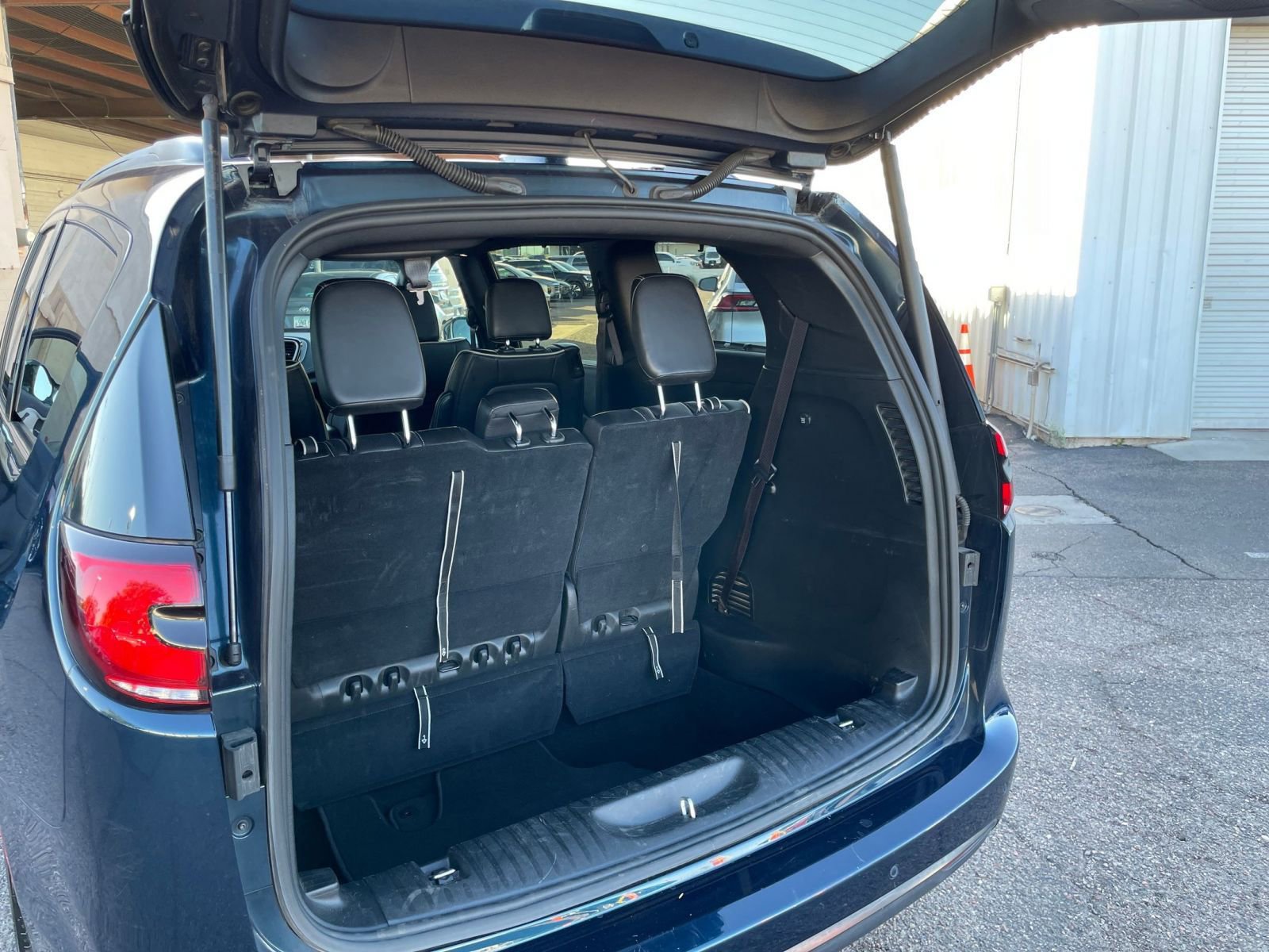 Thumbnail: 2025 Chrysler Pacifica - 35