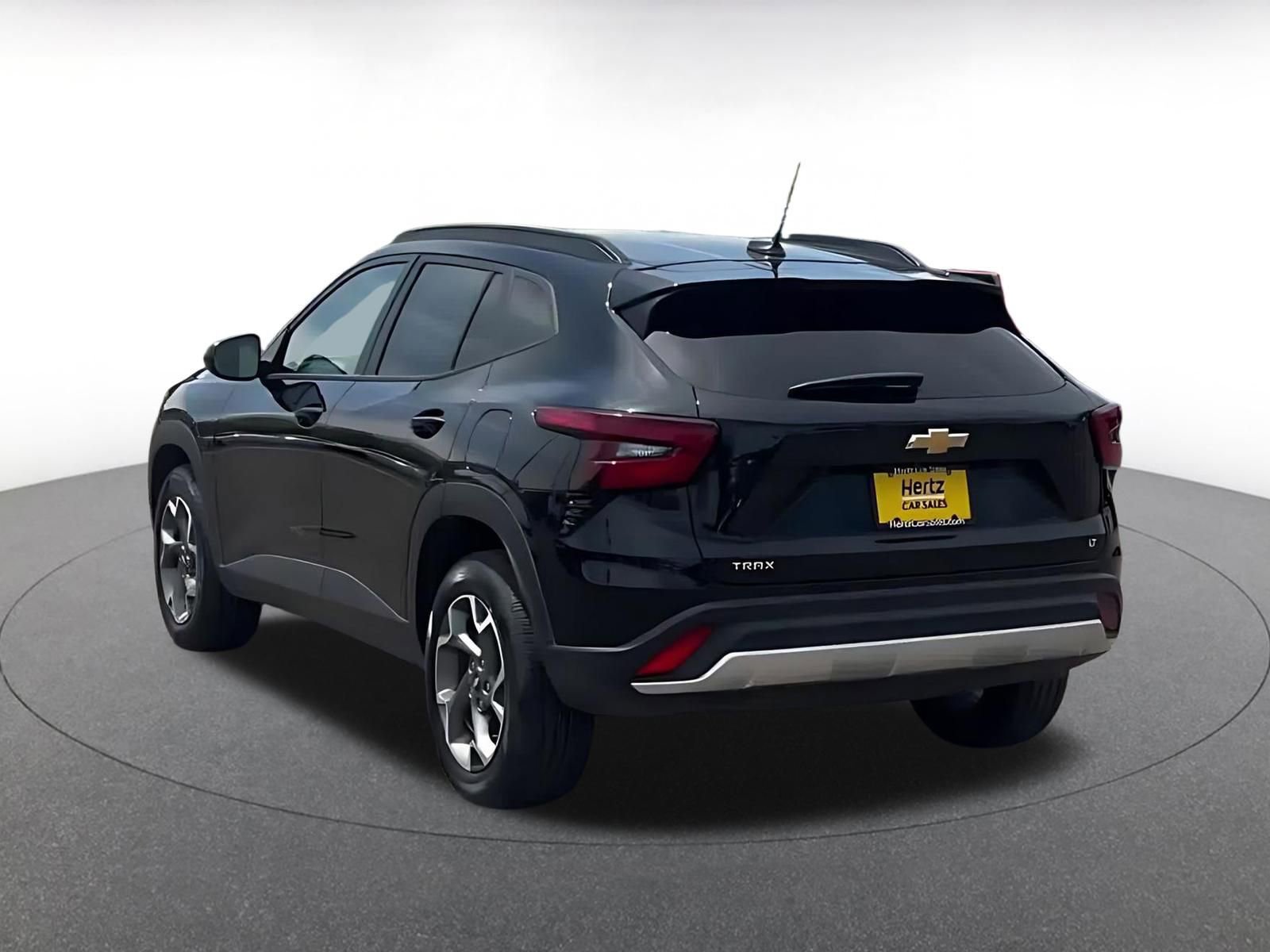 Thumbnail: 2025 Chevrolet Trax - 11