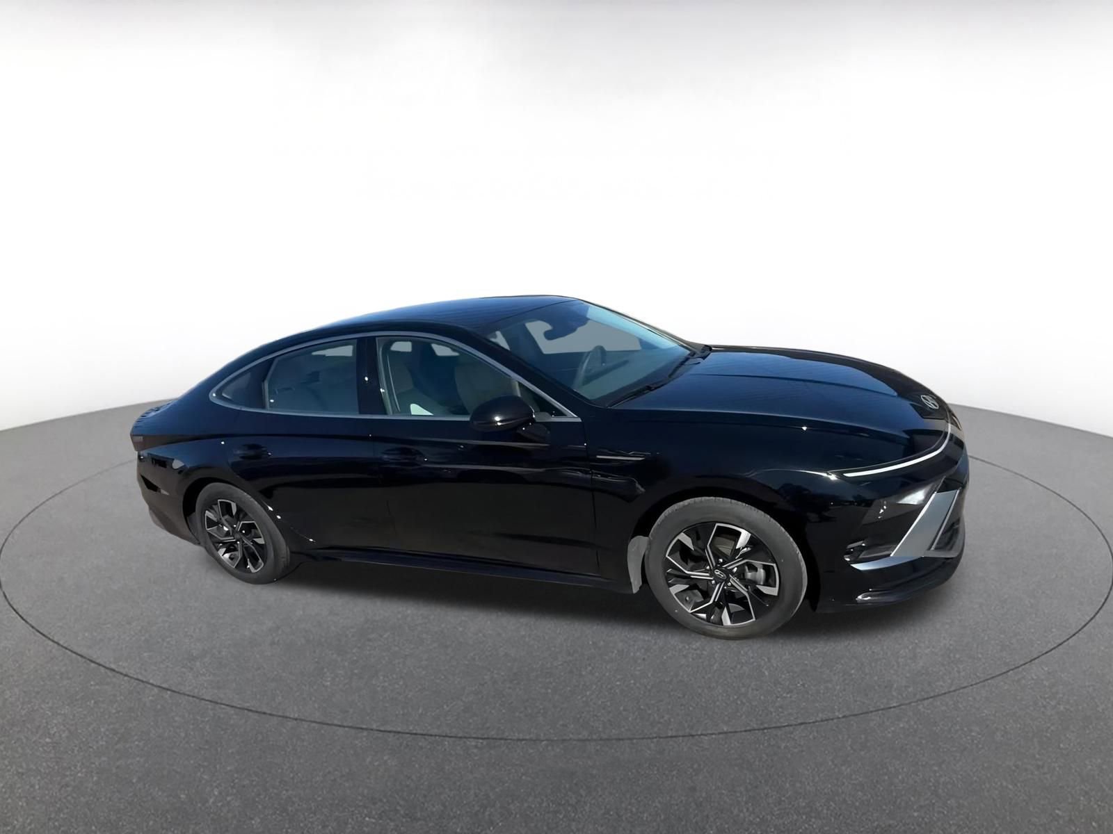 Thumbnail: 2025 Hyundai Sonata - 2