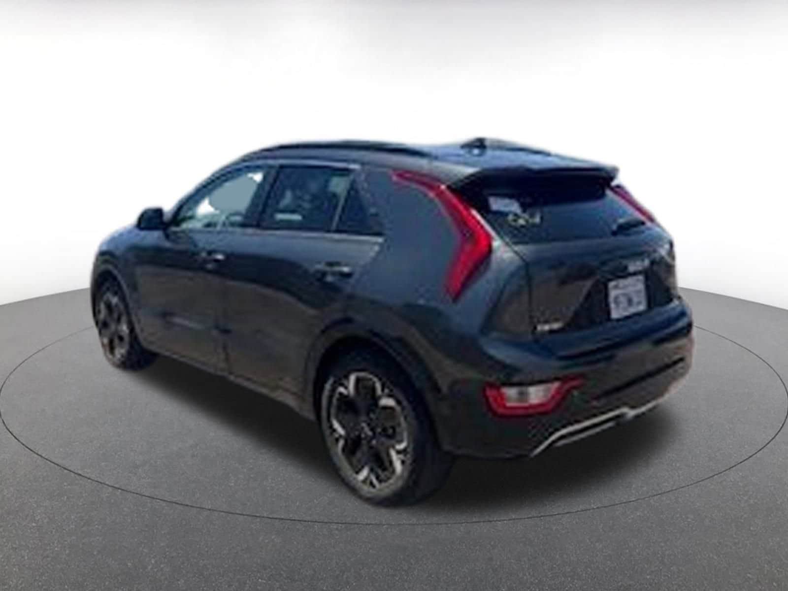 Thumbnail: 2023 Kia Niro - 5