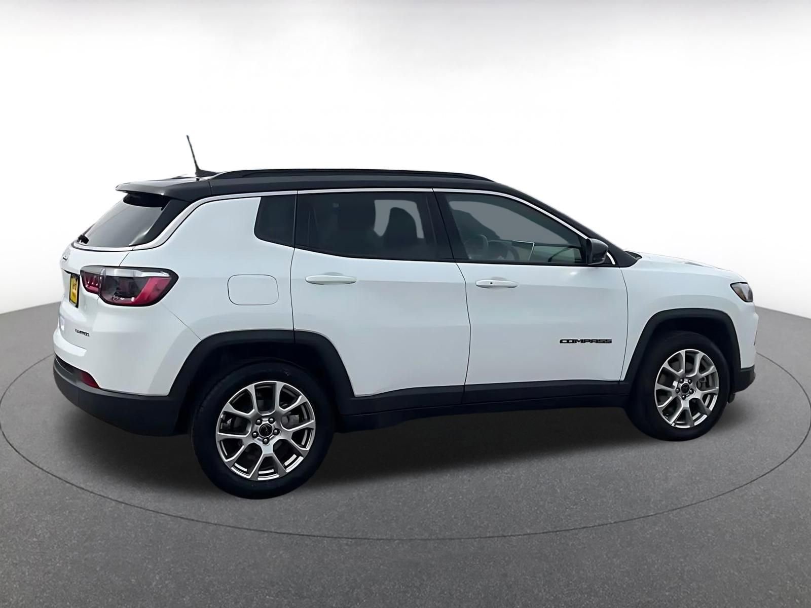 Thumbnail: 2025 Jeep Compass - 15