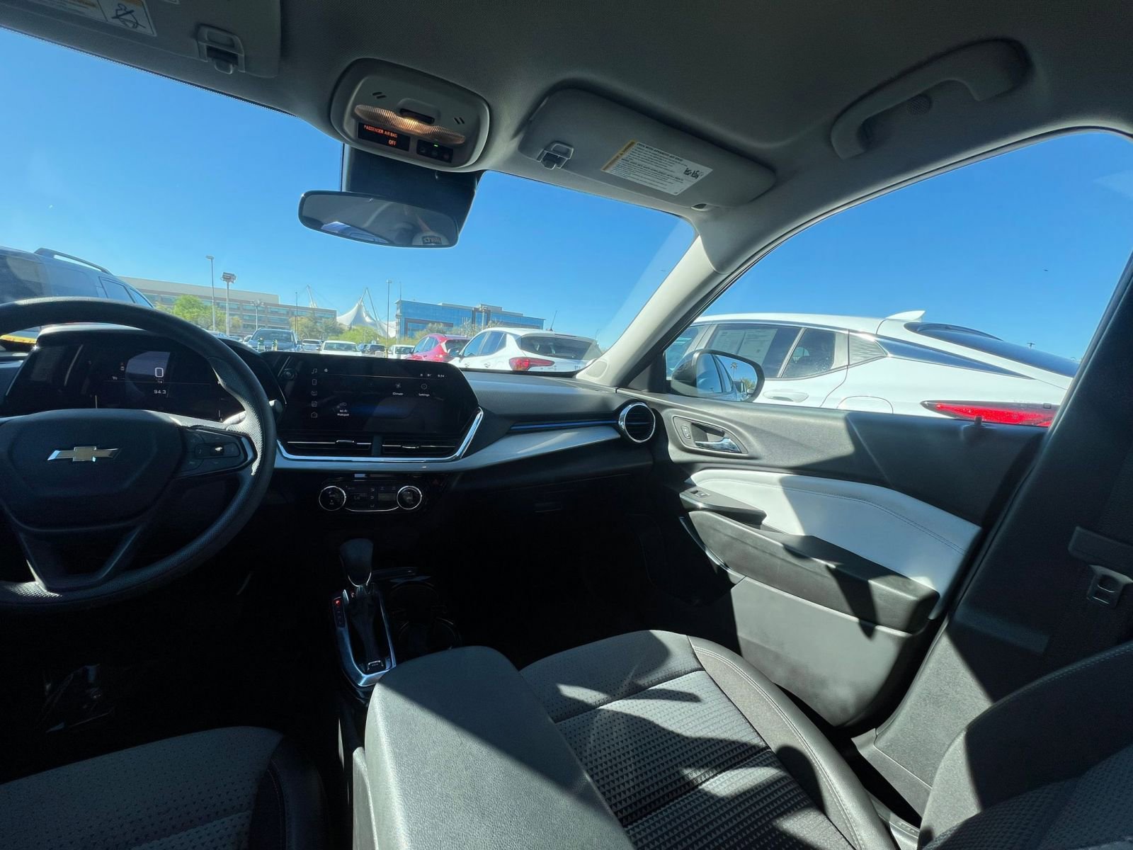 Thumbnail: 2025 Chevrolet Trax - 35