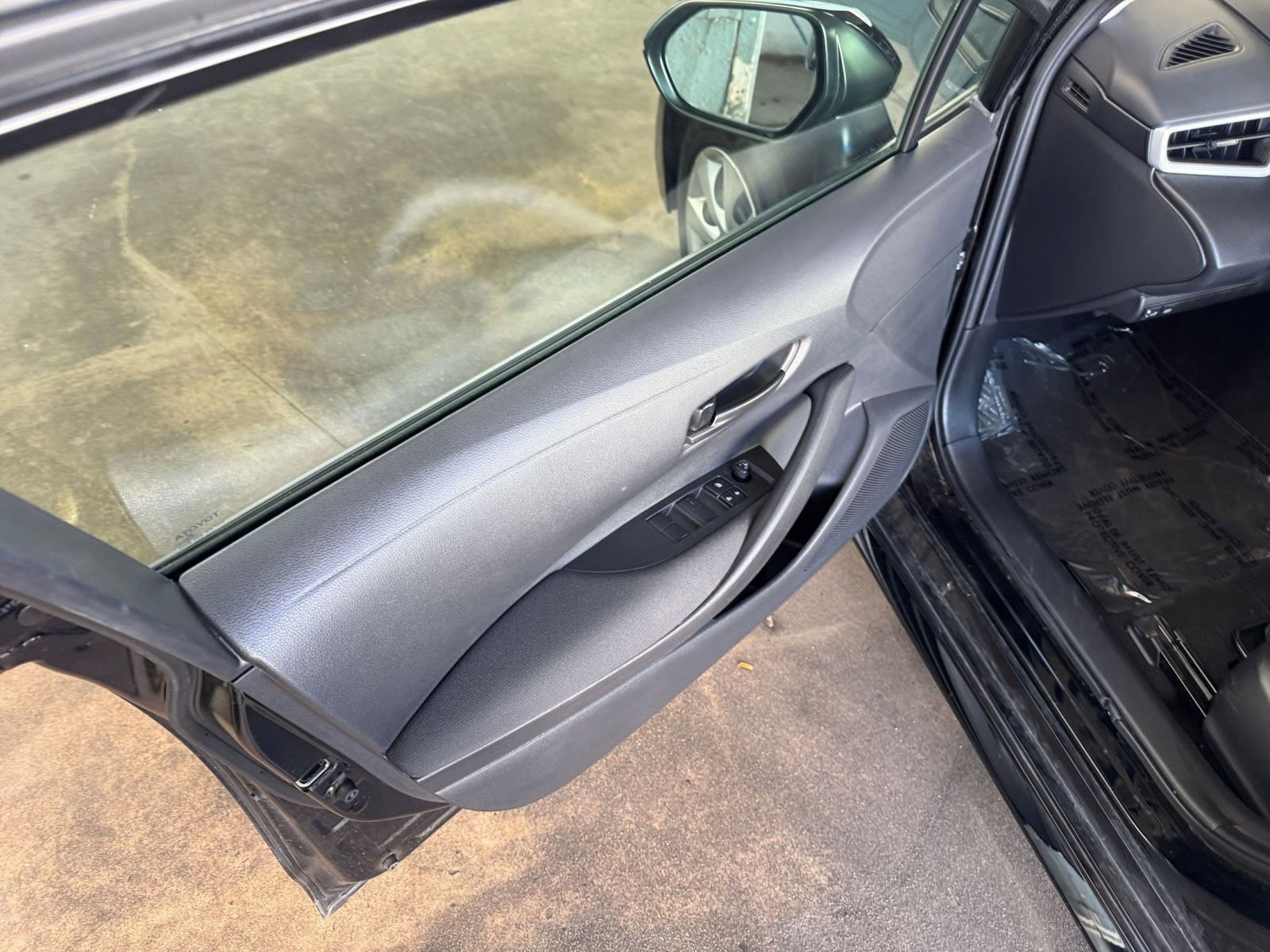 Thumbnail: 2025 Toyota Corolla - 20