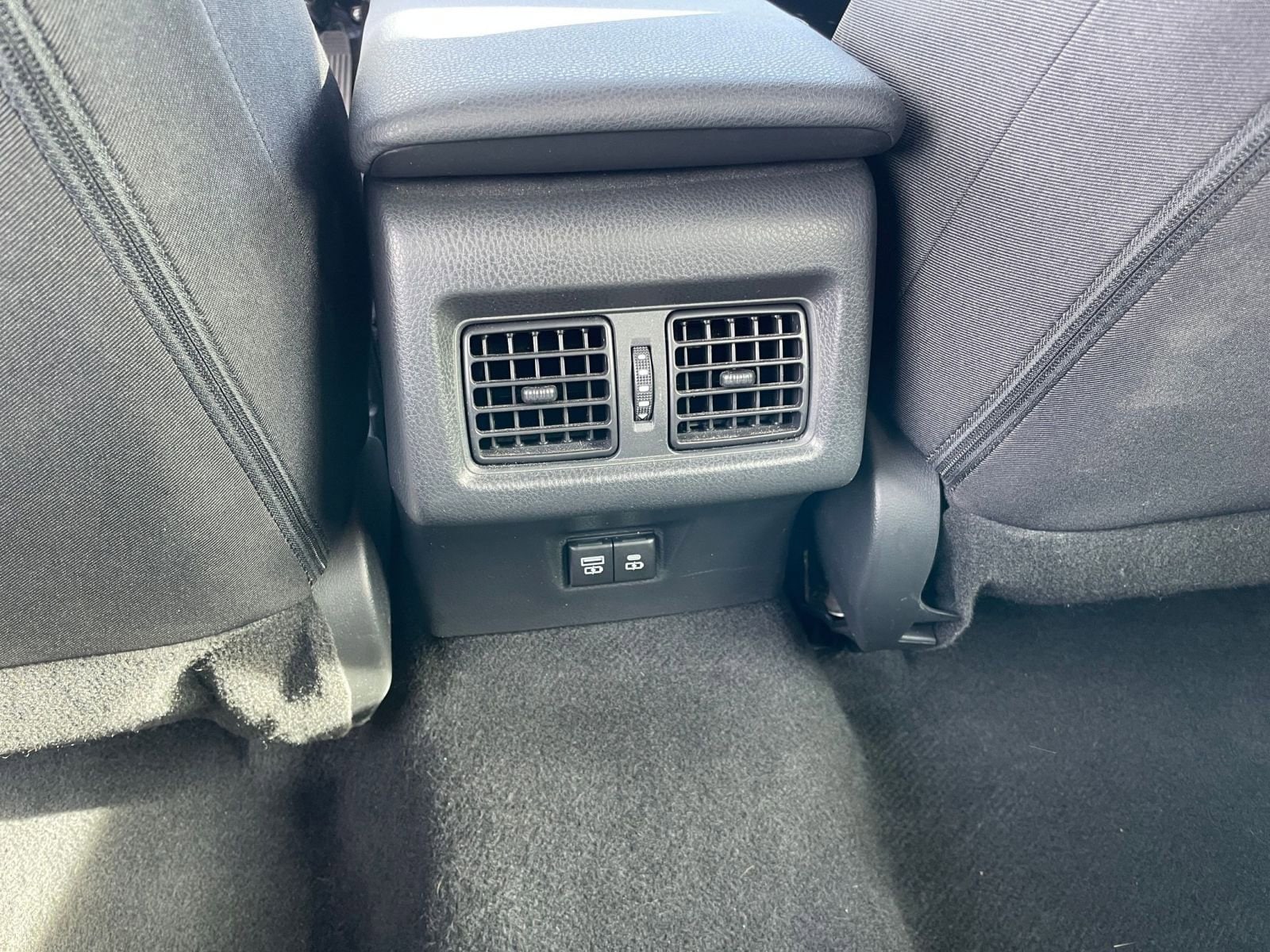 Thumbnail: 2025 Toyota Camry - 23