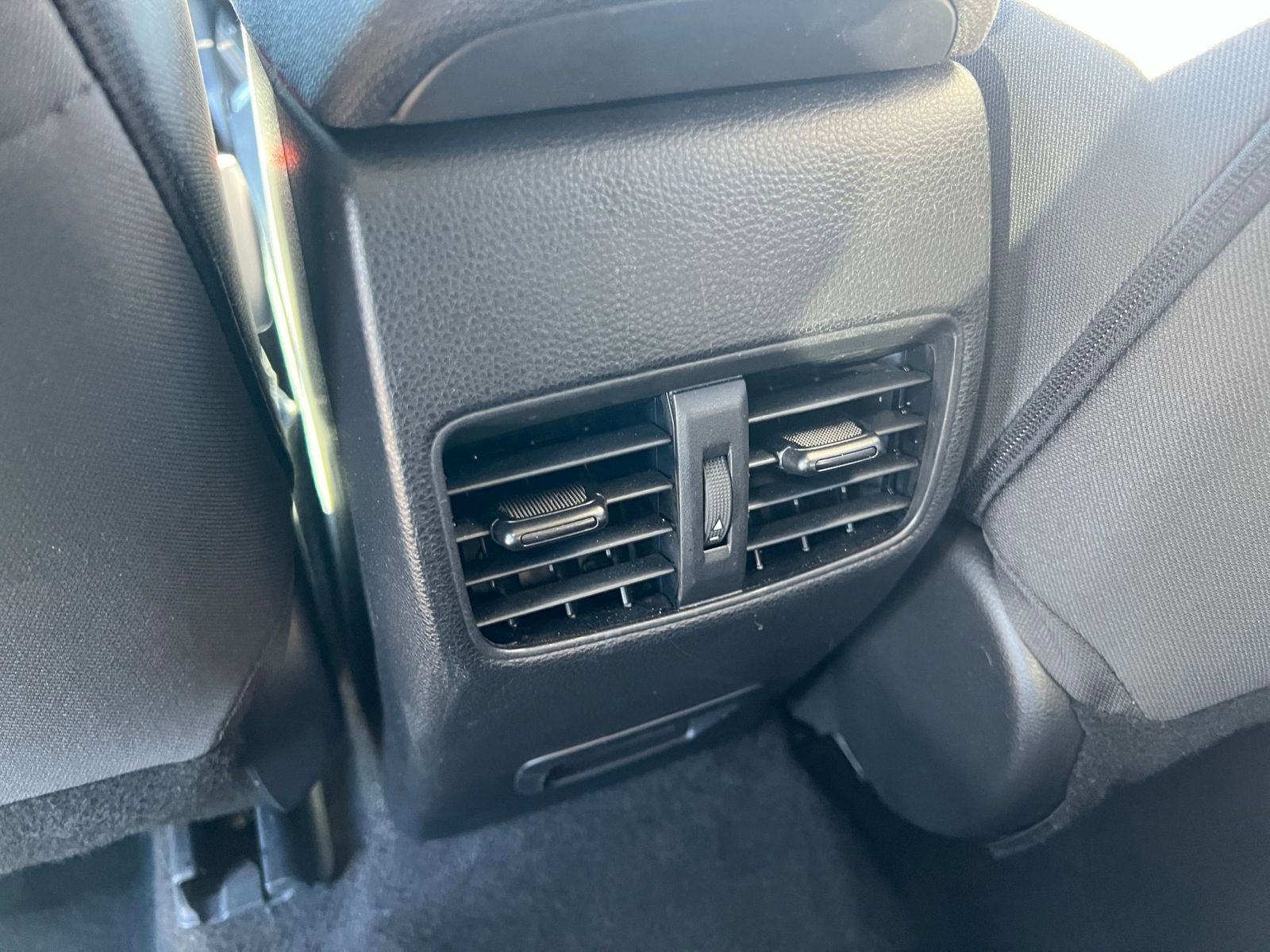 Thumbnail: 2025 Toyota Corolla Cross - 24