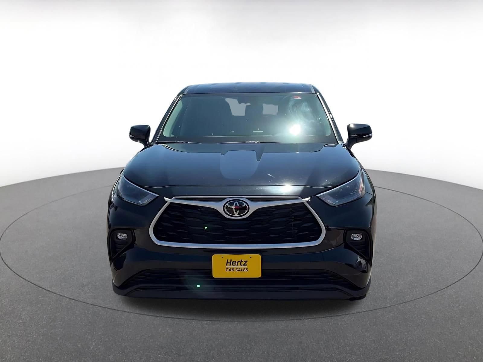 Thumbnail: 2025 Toyota Highlander - 4