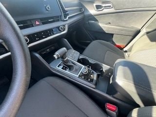 Thumbnail: 2025 Kia Sportage - 11
