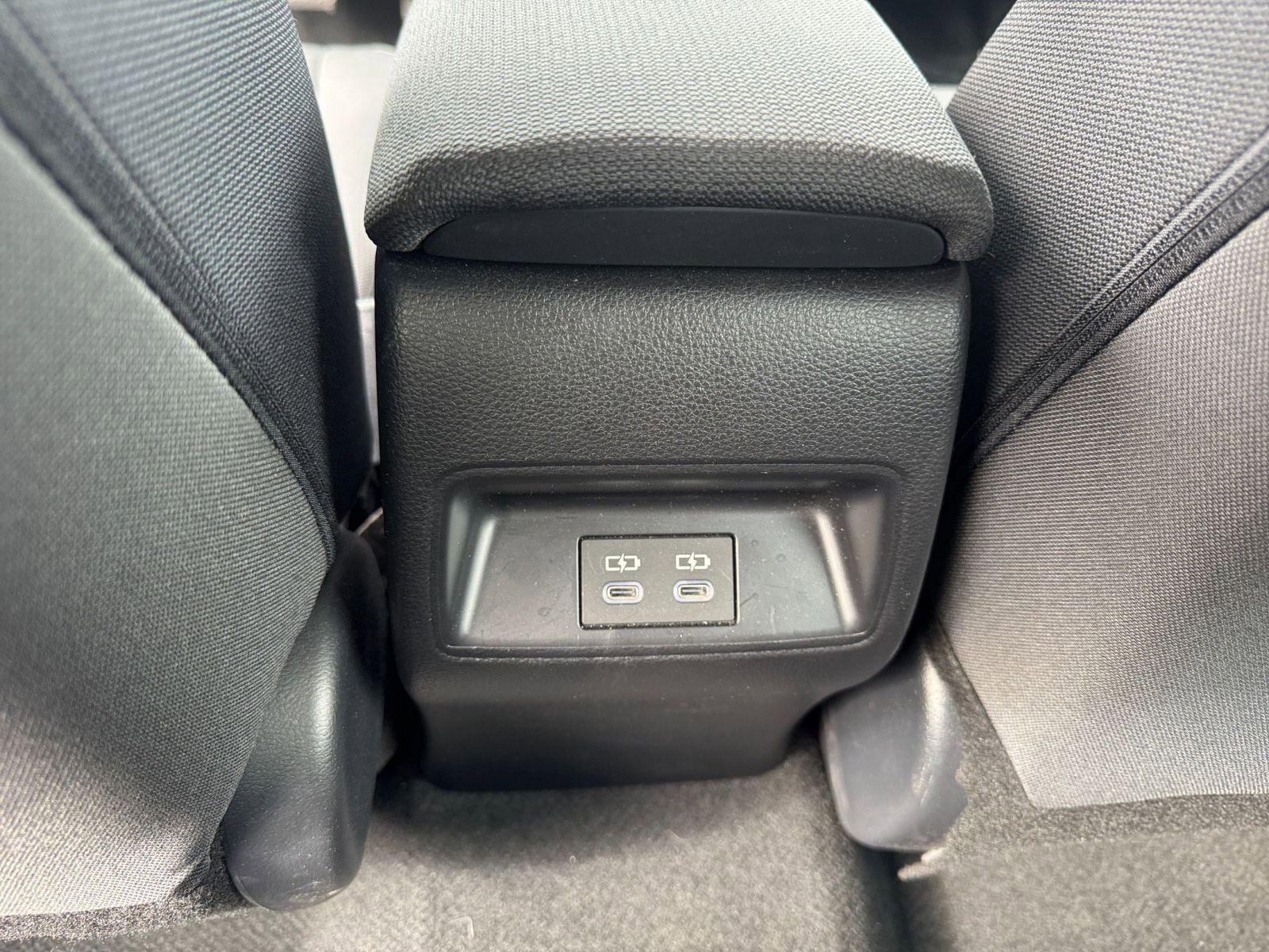 Thumbnail: 2025 Toyota Corolla - 23