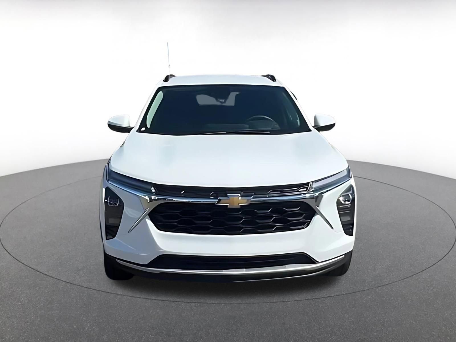 Thumbnail: 2025 Chevrolet Trax - 4