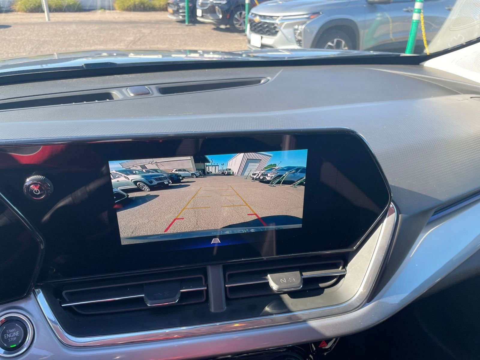 Thumbnail: 2025 Chevrolet Trax - 17