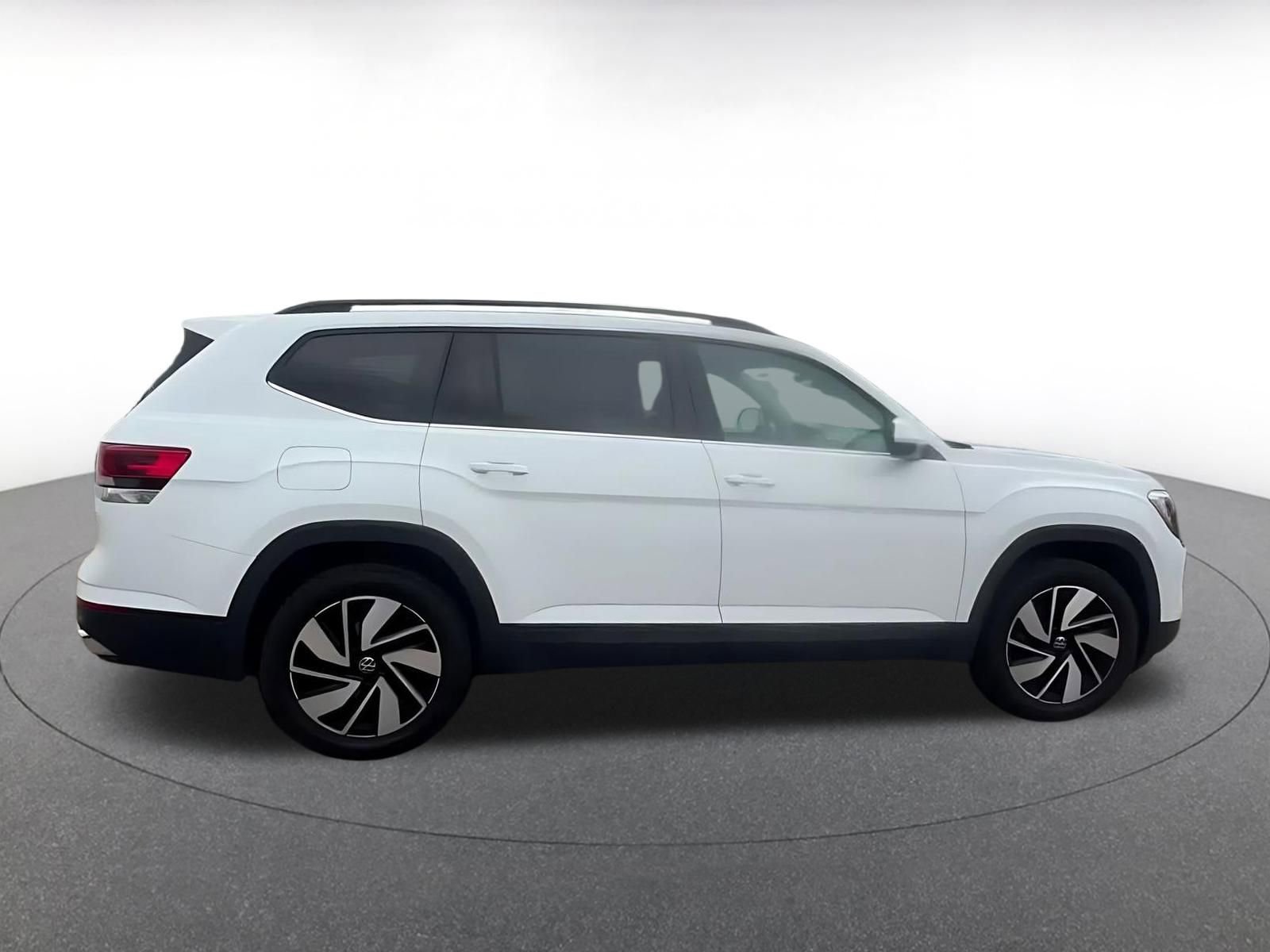 Thumbnail: 2024 Volkswagen Atlas - 15