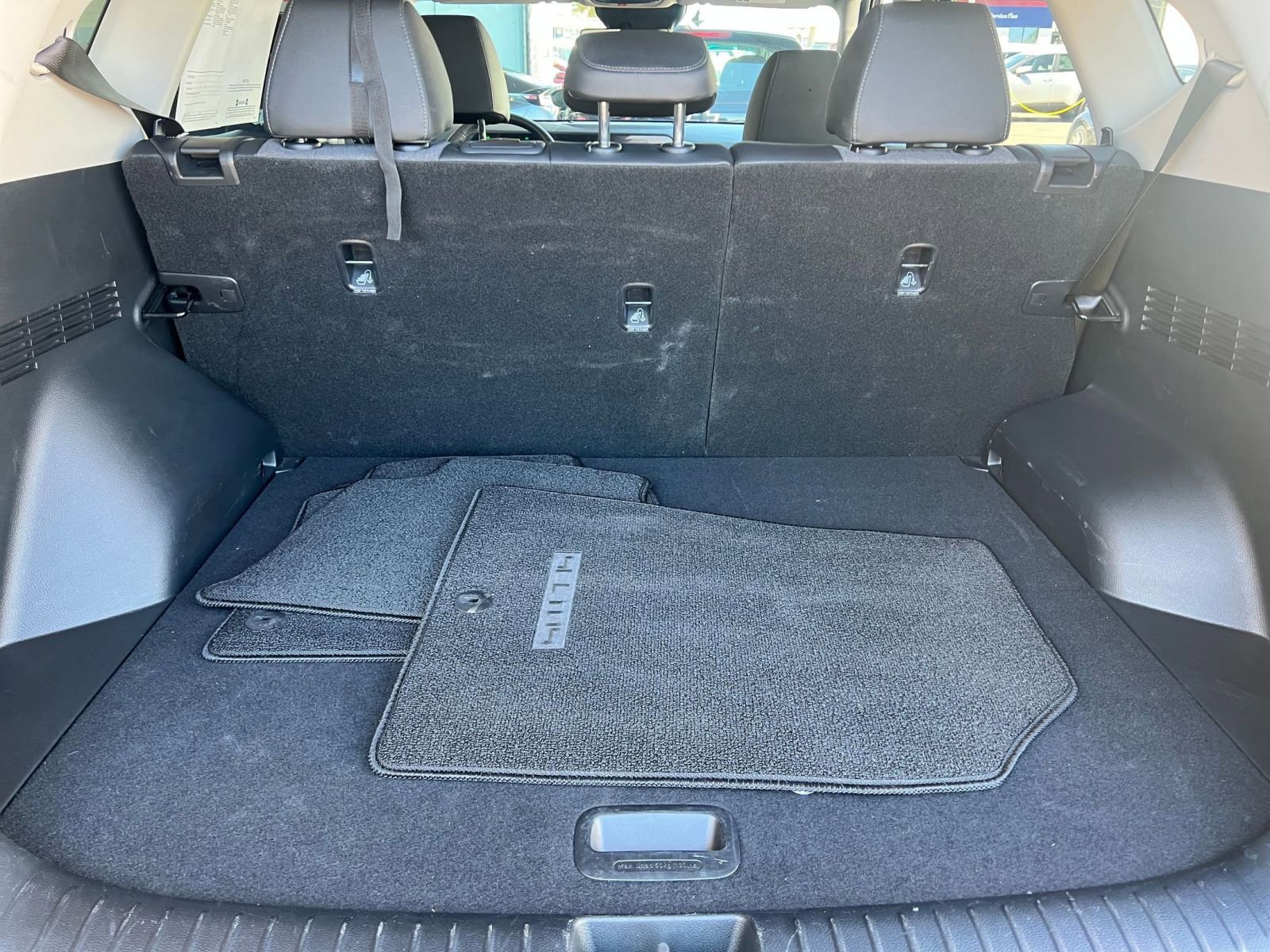 Thumbnail: 2025 Kia Seltos - 31