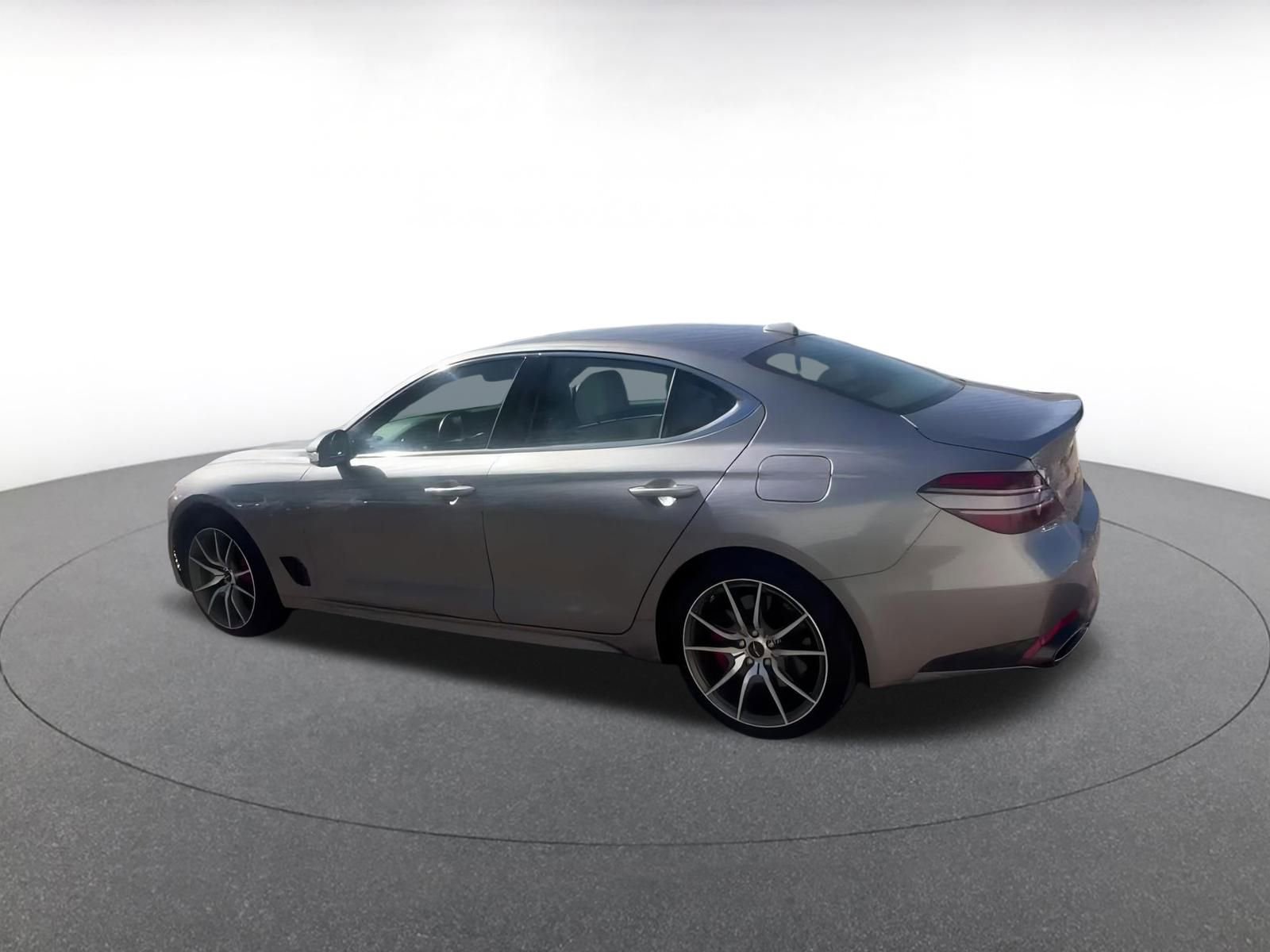 Thumbnail: 2025 Genesis G70 - 10