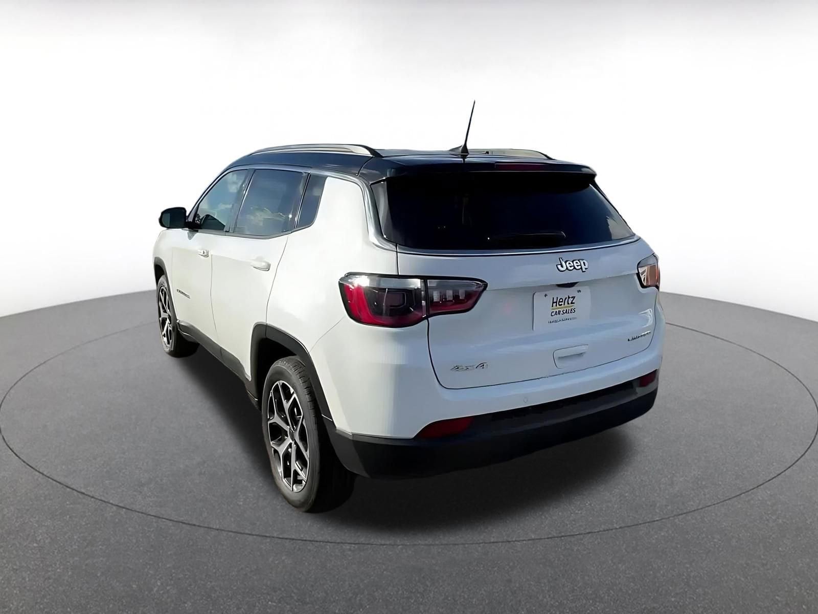 Thumbnail: 2025 Jeep Compass - 11