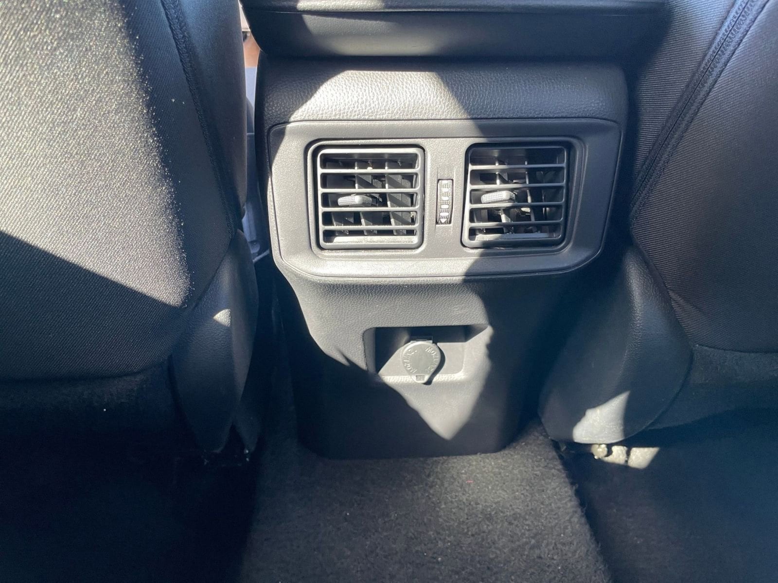 Thumbnail: 2025 Toyota RAV4 - 23