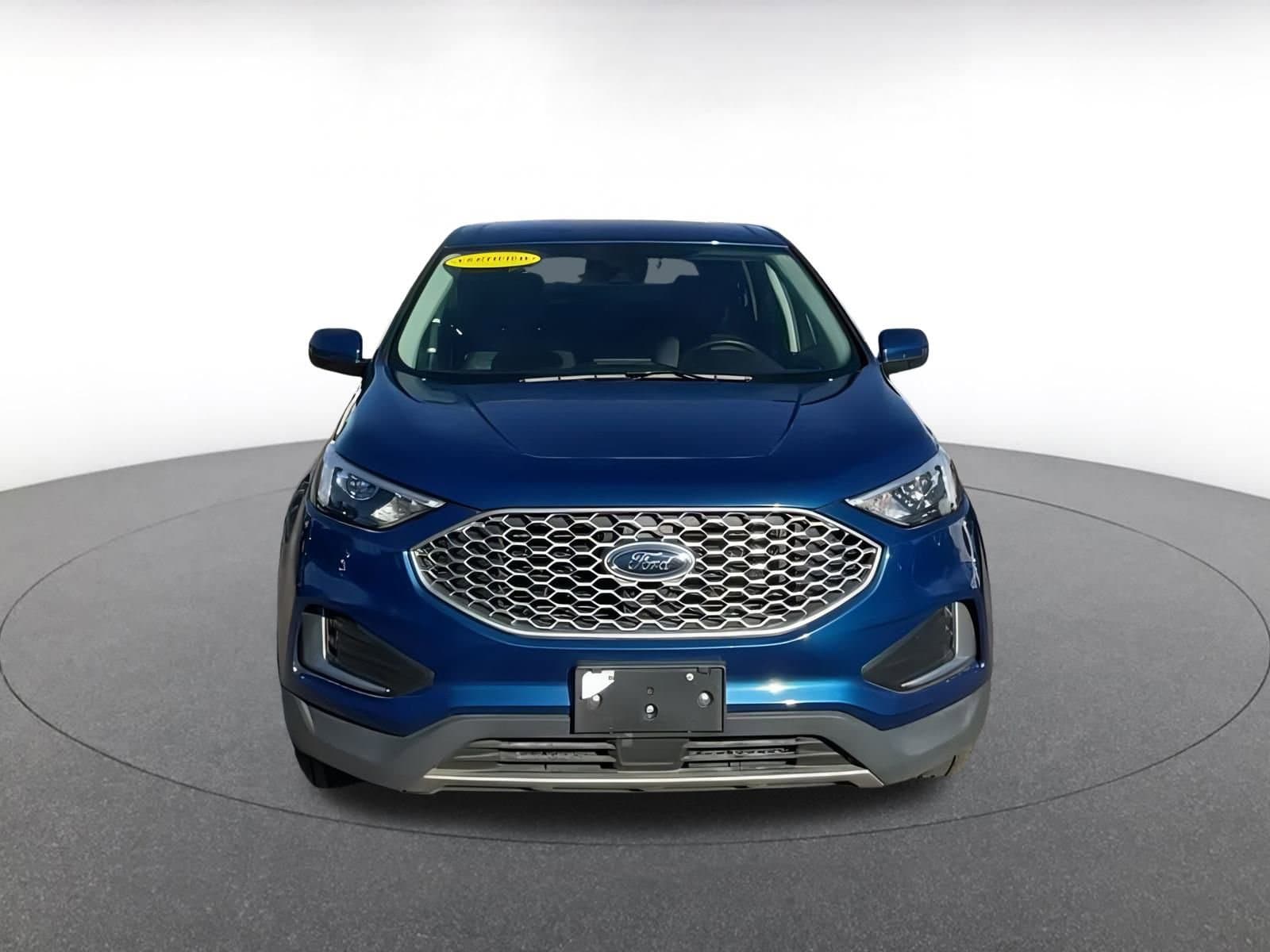 Thumbnail: 2024 Ford Edge - 4