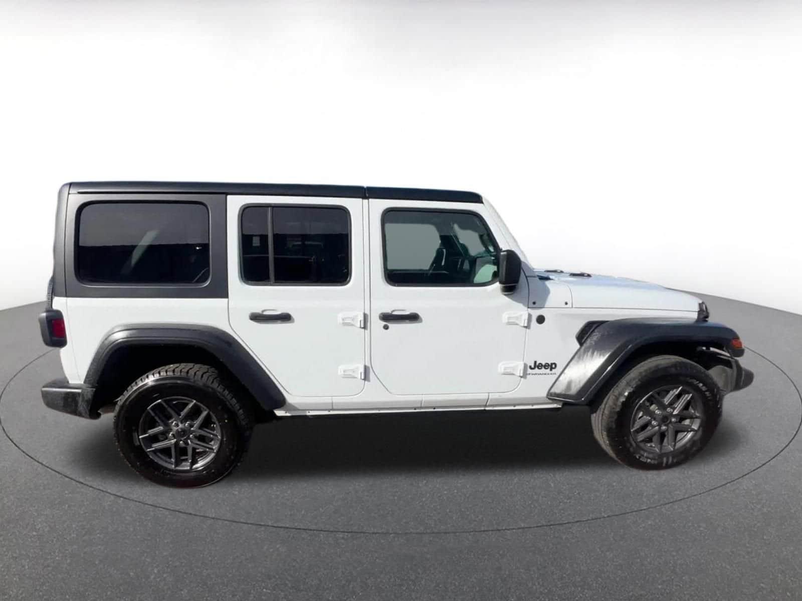 Thumbnail: 2025 Jeep Wrangler - 16