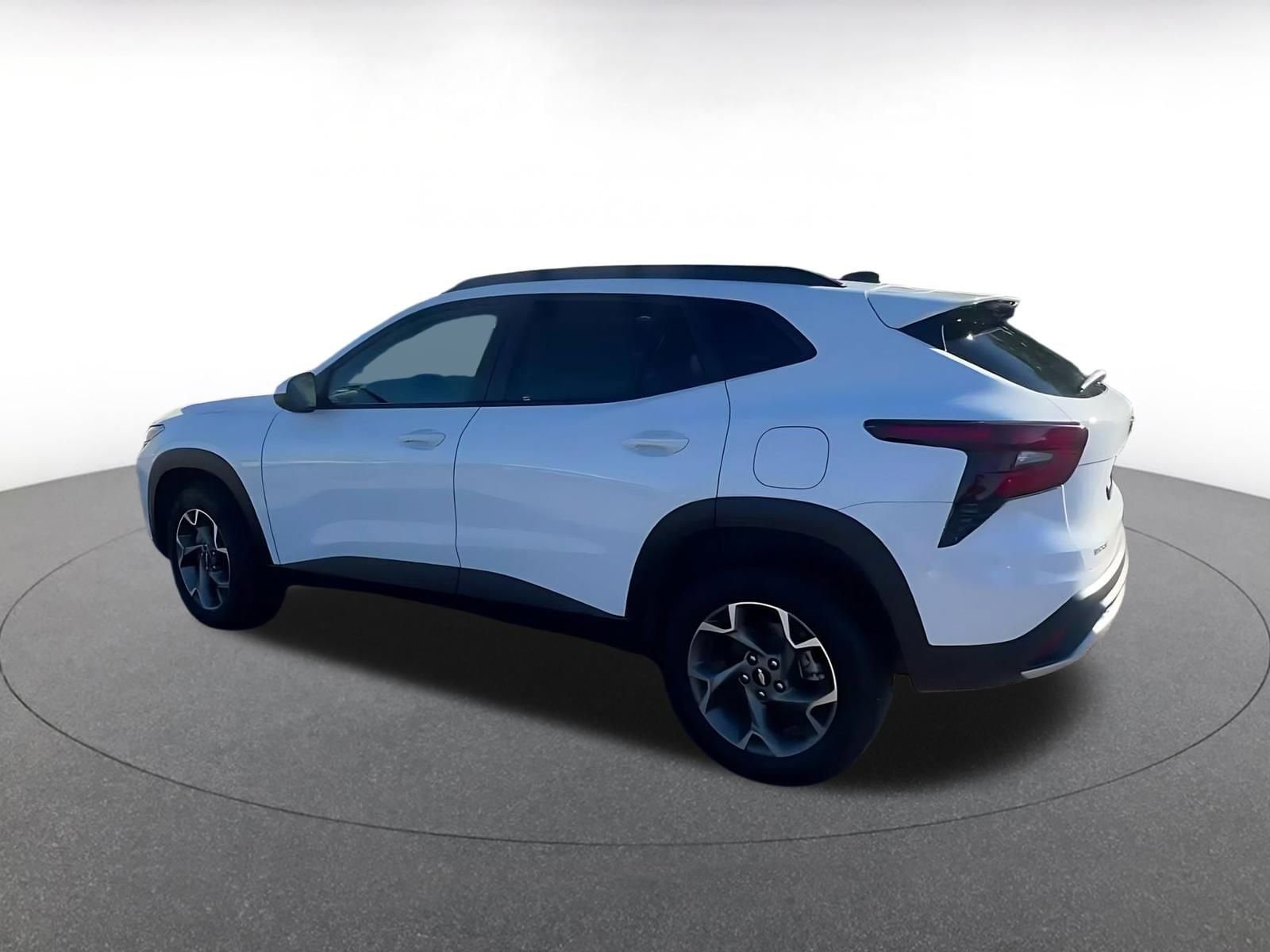 Thumbnail: 2025 Chevrolet Trax - 10